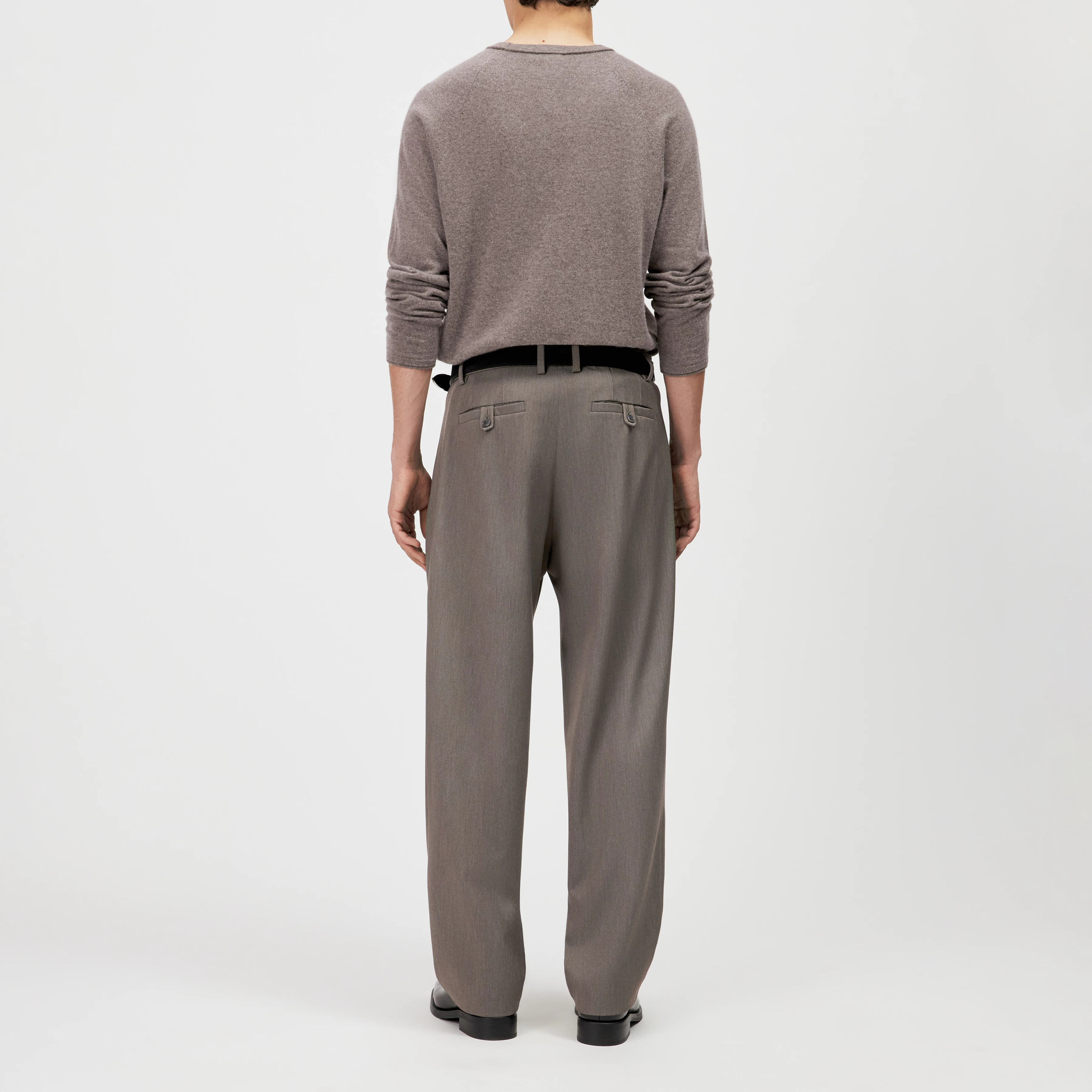 WYACO - Classic relaxed fit trousers in glossy satin - men - brown - Rückansicht