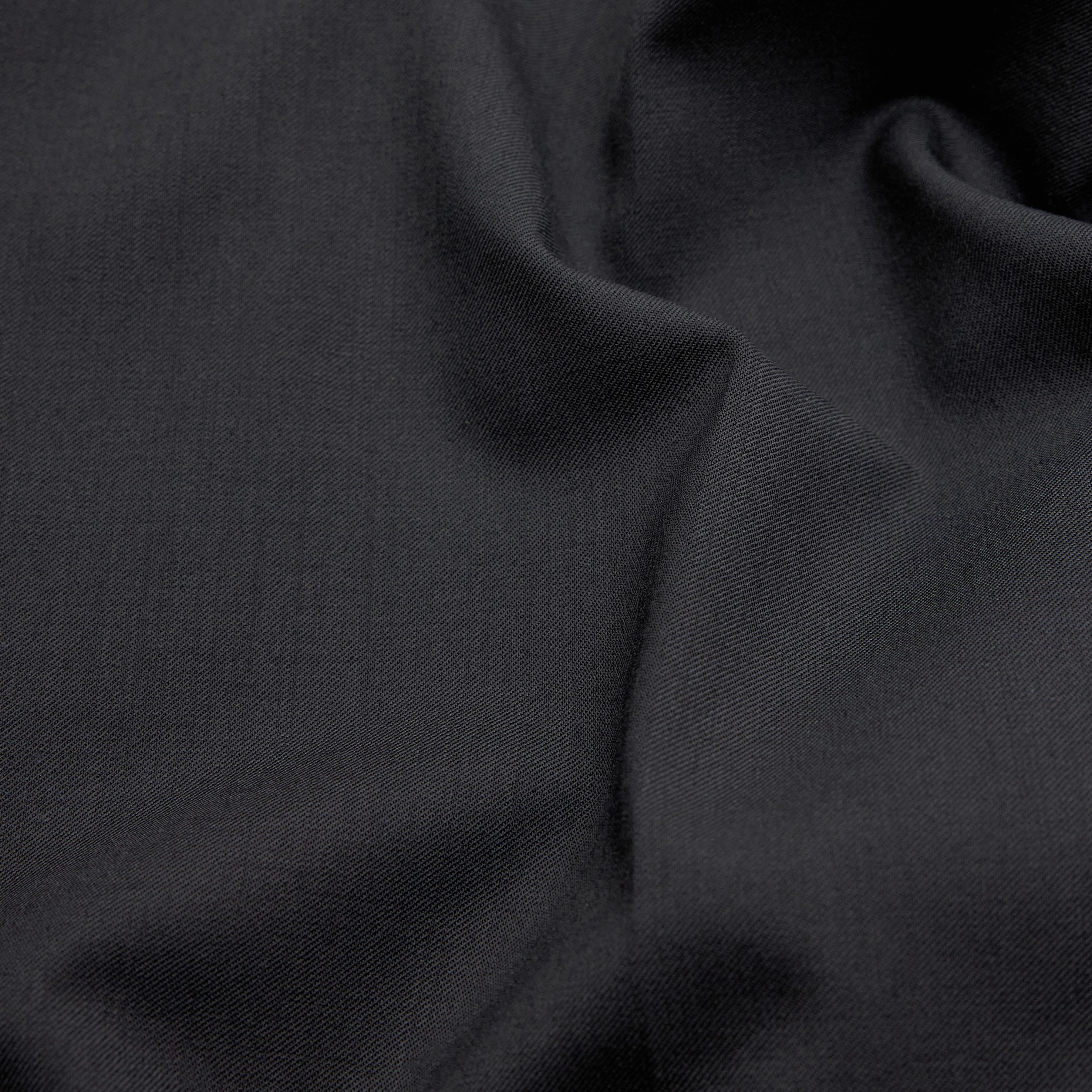 BEFORE - Marlenehose in Wollserge - Damen - schwarz - Materialbild (B2C)