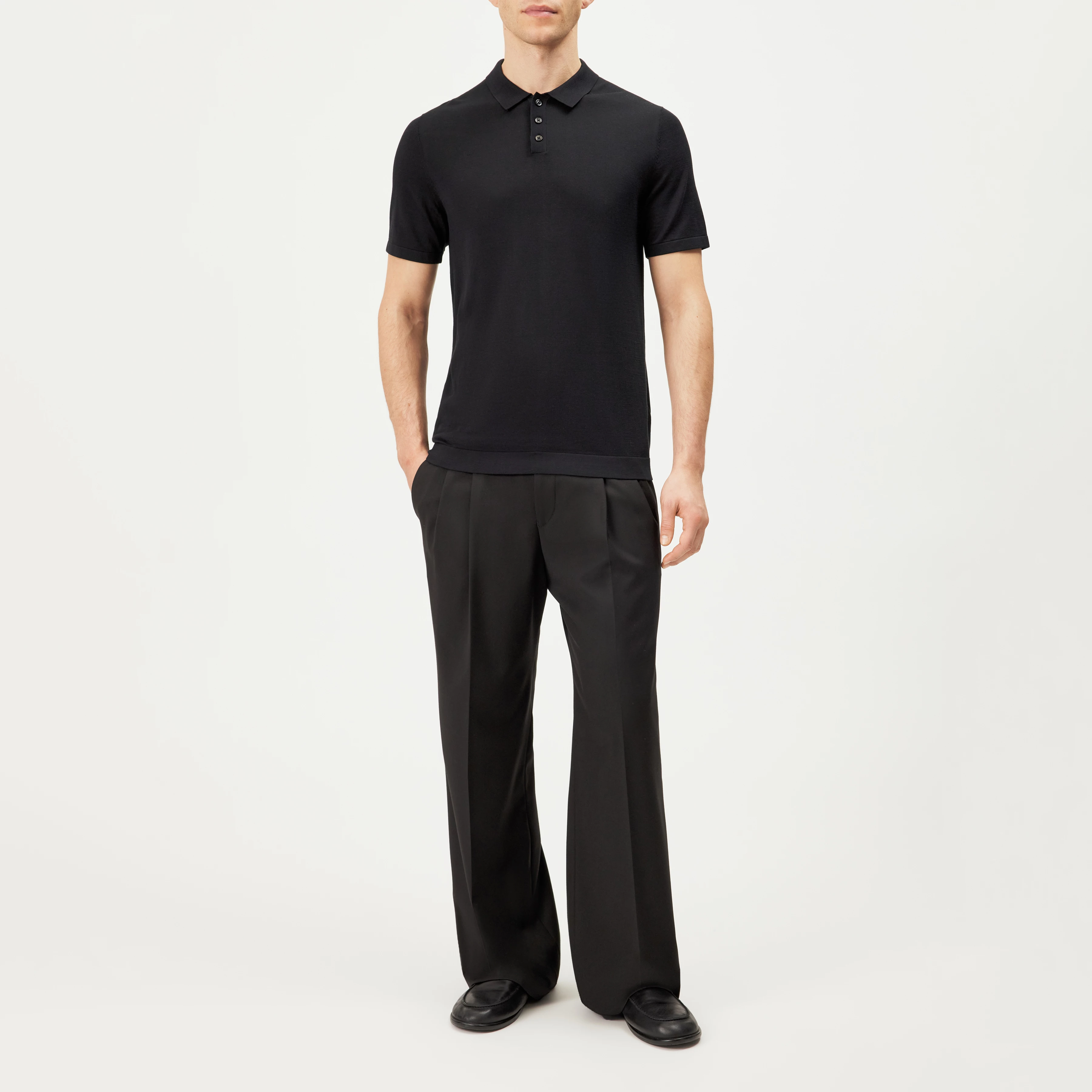 TRITON - Polo shirt in silk-cotton blend - men - black - Ganzkörper-Frontansicht