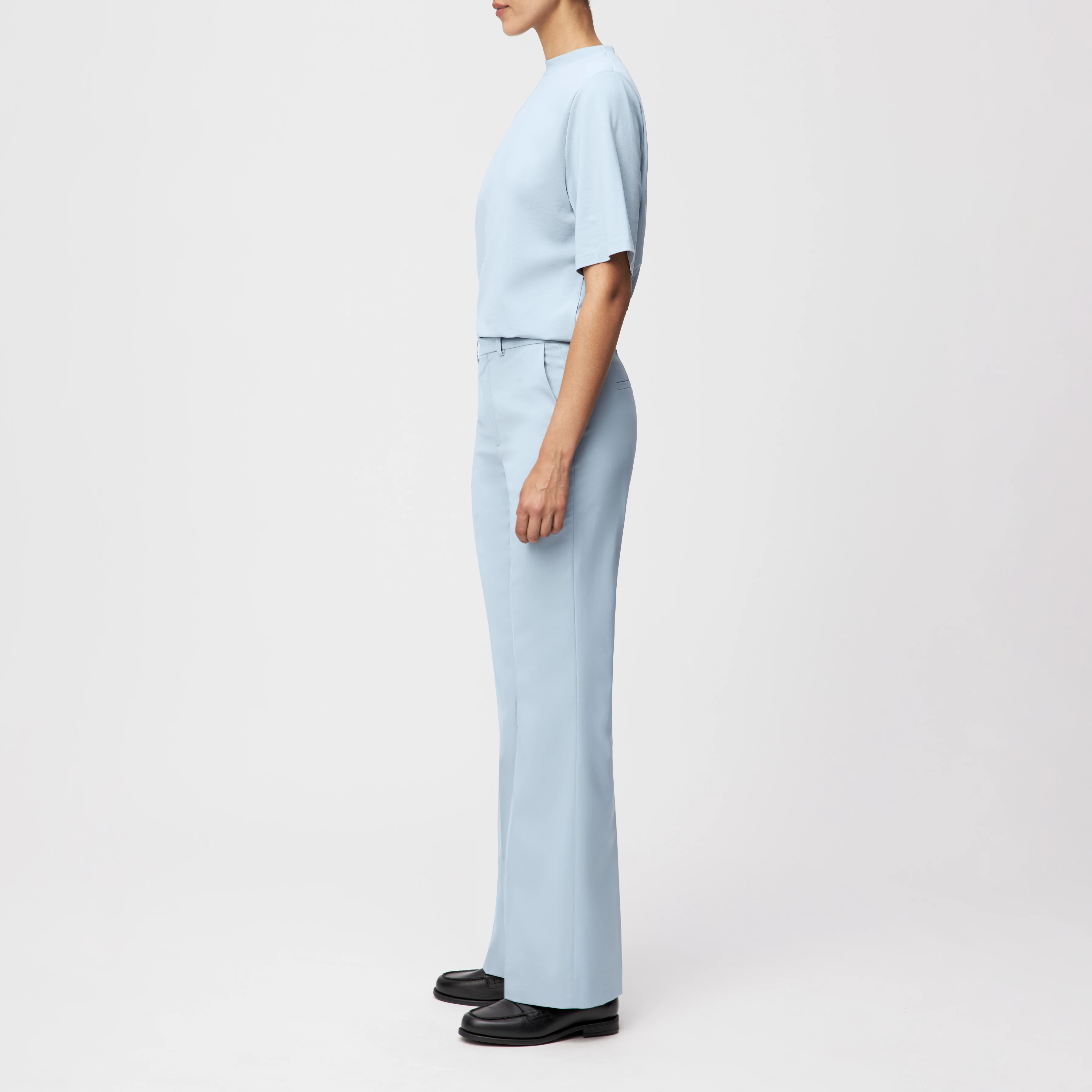 ARGUE - Hose mit Flared Leg in Twill - Damen - blau - Seitenansicht