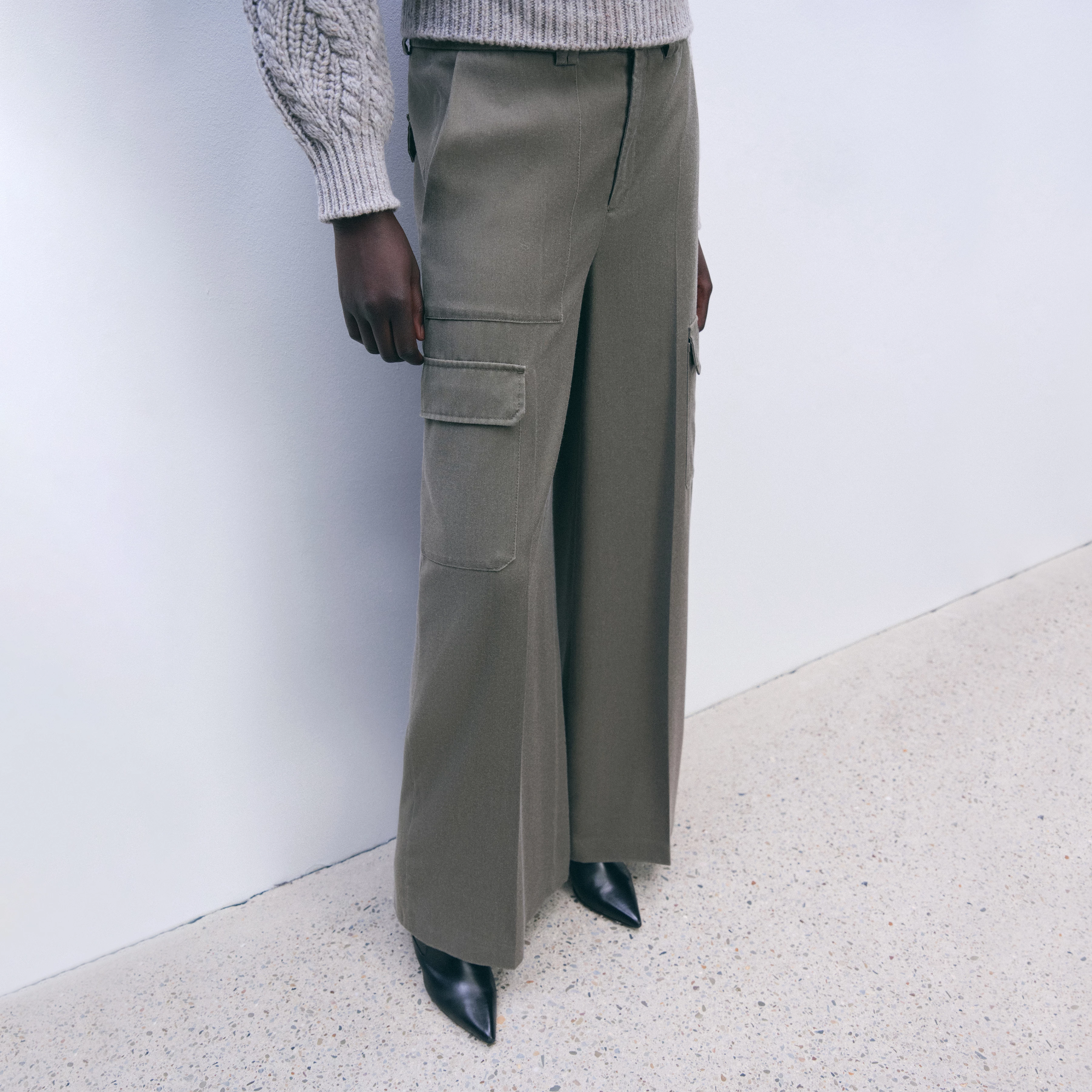 CLOVEN - Cargohose in Woll-Mix - Damen - grün