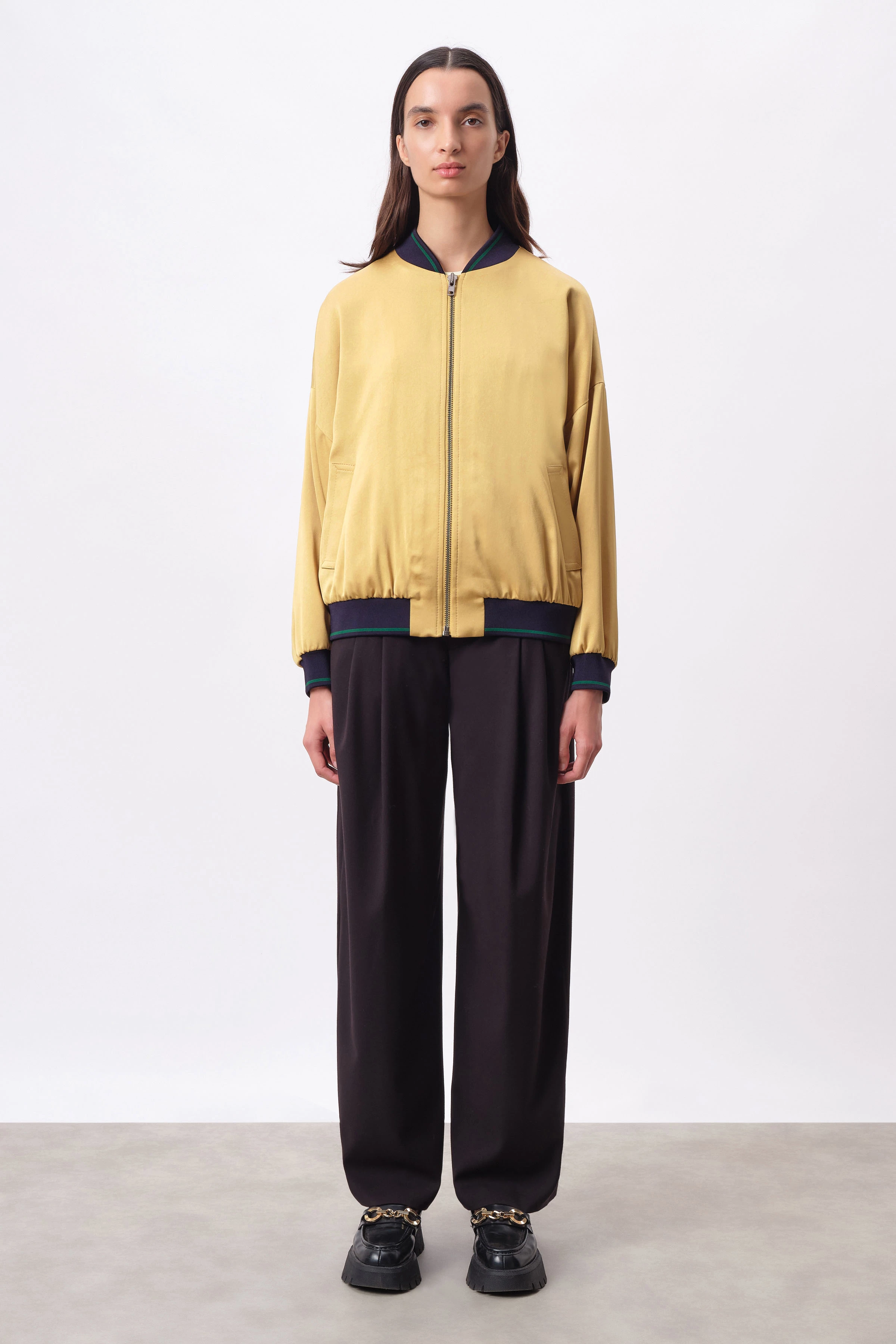 JANWYN - Collegejacke in Satin - Damen - gold - Ganzkörper-Frontansicht