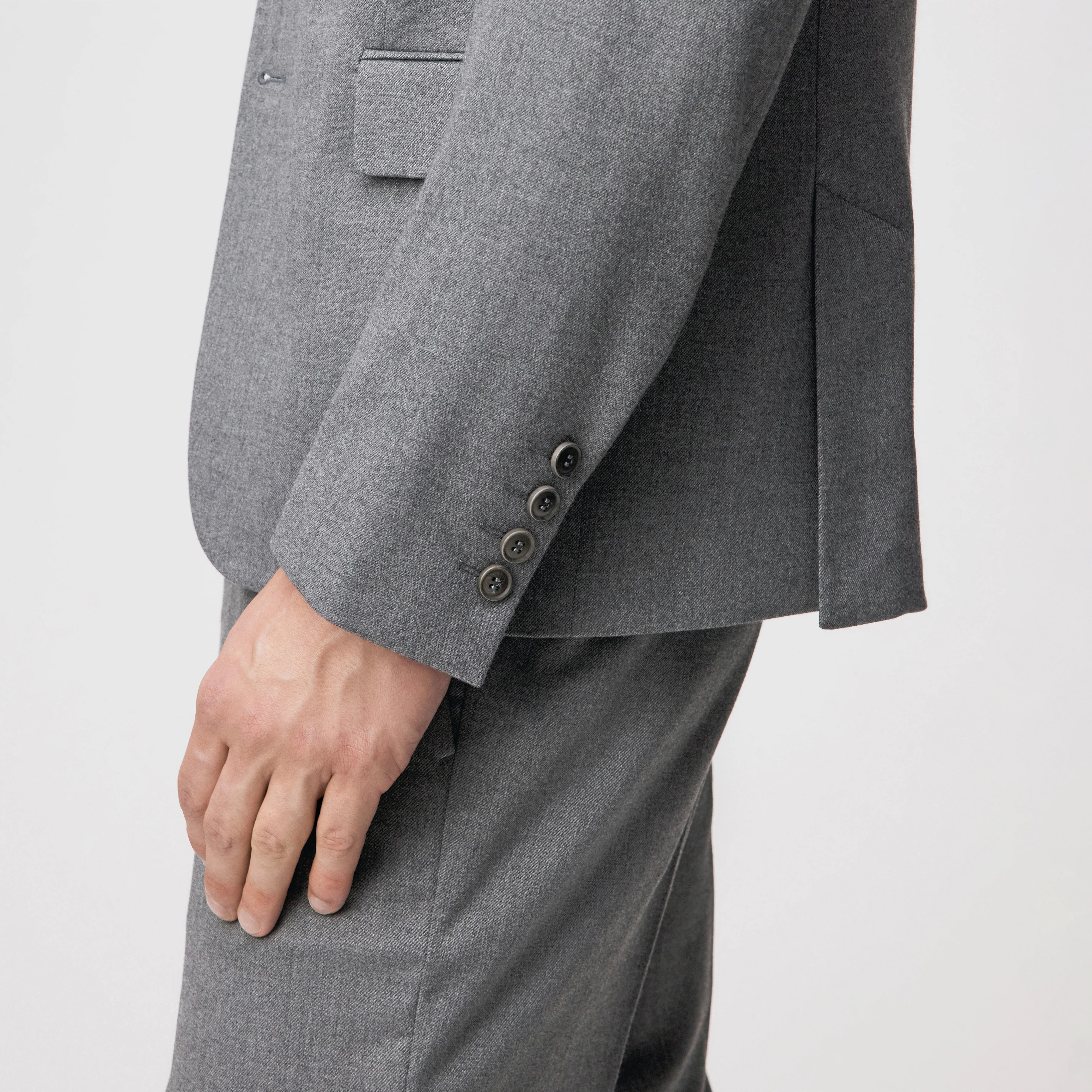 YAMES - Einreihiges Sakko in softem Flanell - Herren - grau - Detailansicht am Model