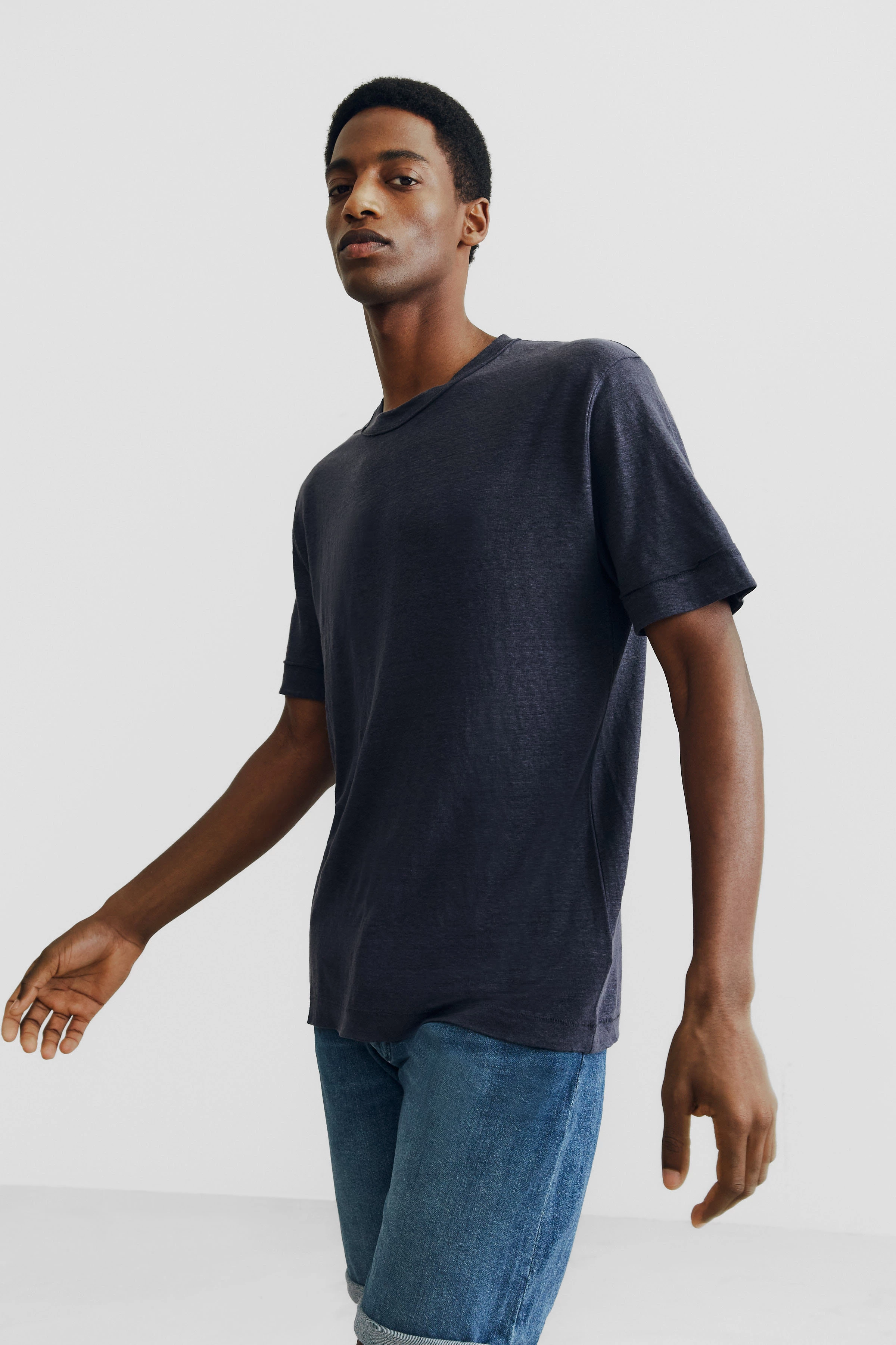 RAPHAEL - T-Shirt in reinem Leinen - Herren - blau - Frontansicht