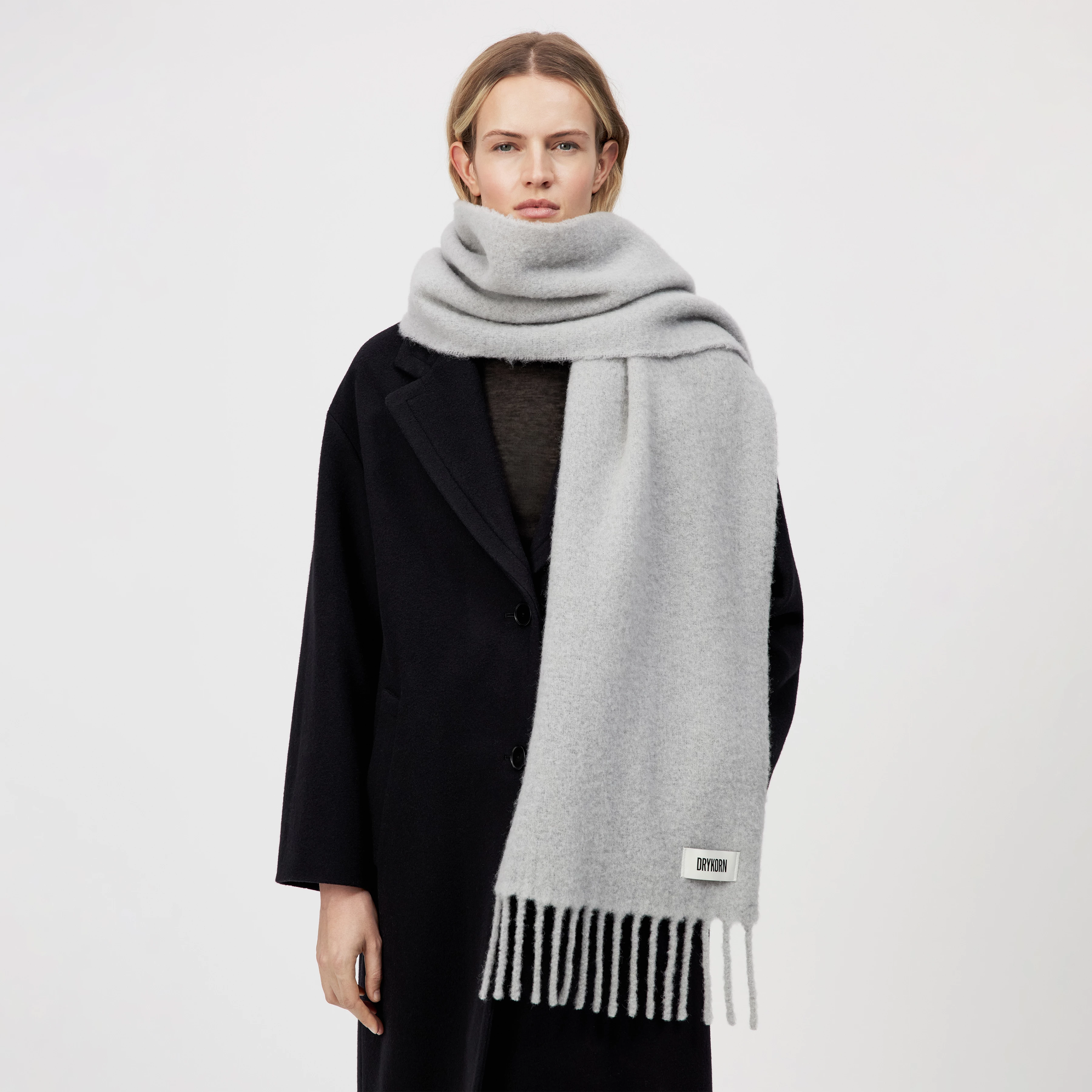 KASAY_2 - Schal in flauschigen Alpaka-Mix - Unisex - grau - Frontansicht