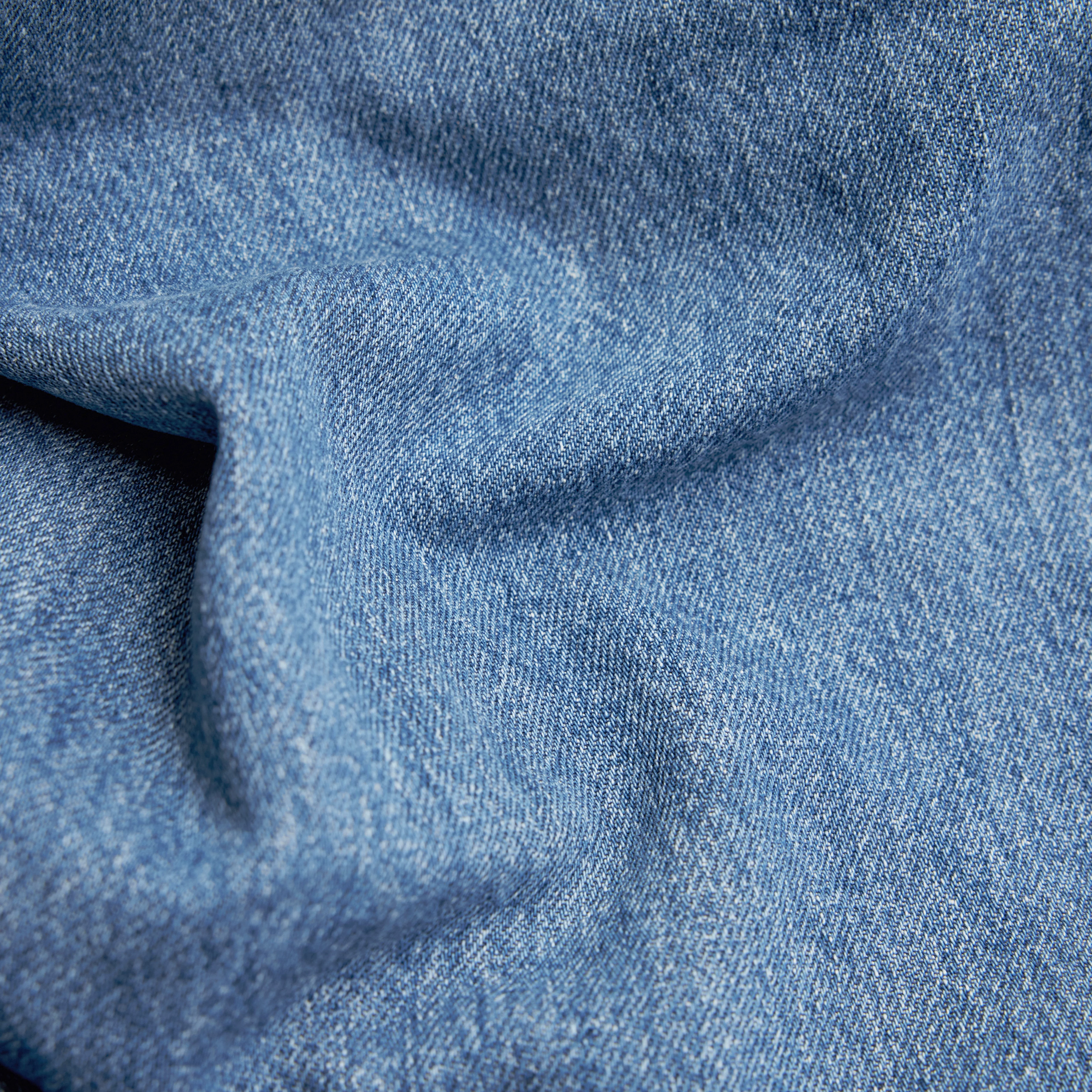 FLUNG - Mid-Waist Jeans in Light-Blue Denim - Damen - blau - Materialbild (B2C)