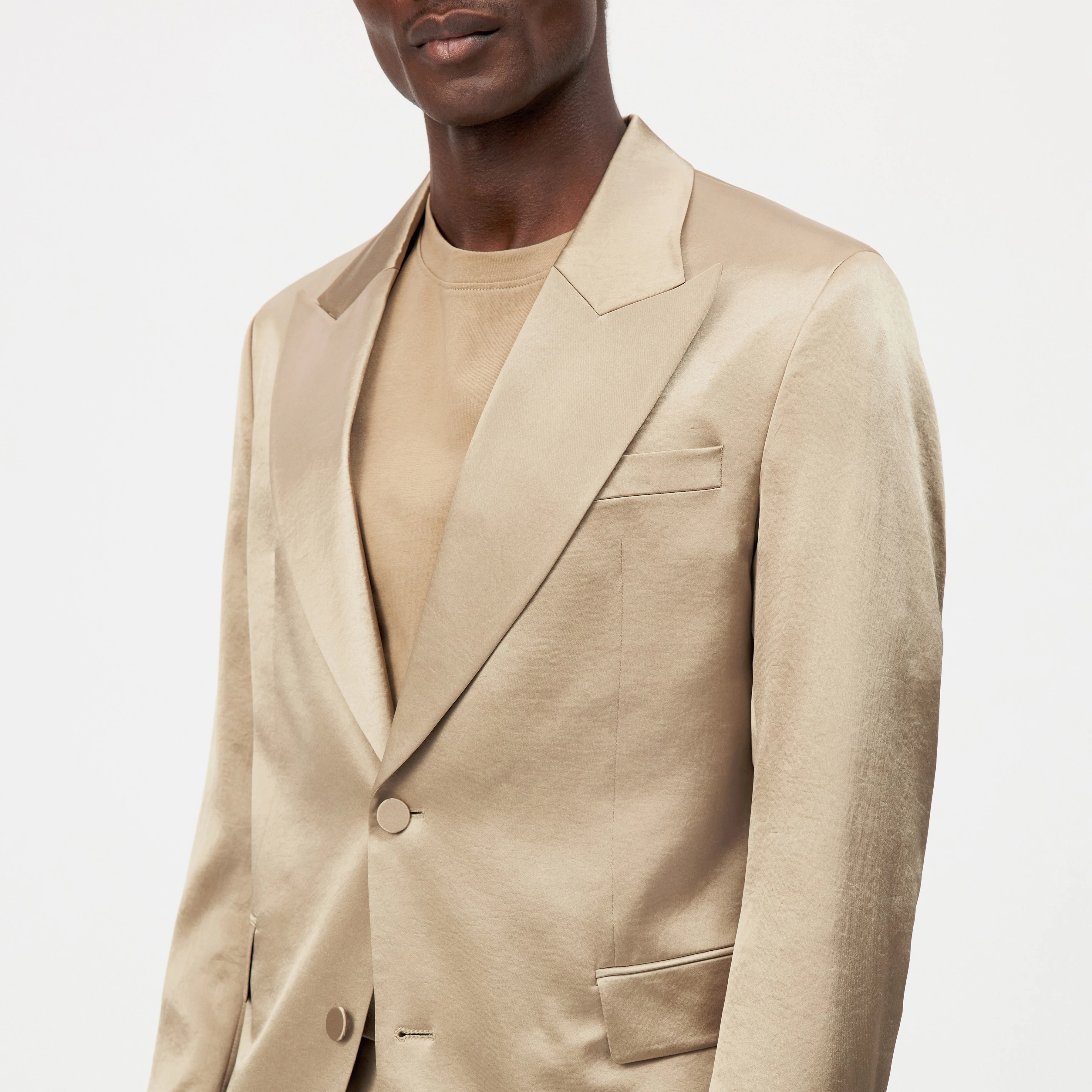 JACATO - Dinnerjacket in Satin - Herren - braun - Detailansicht am Model