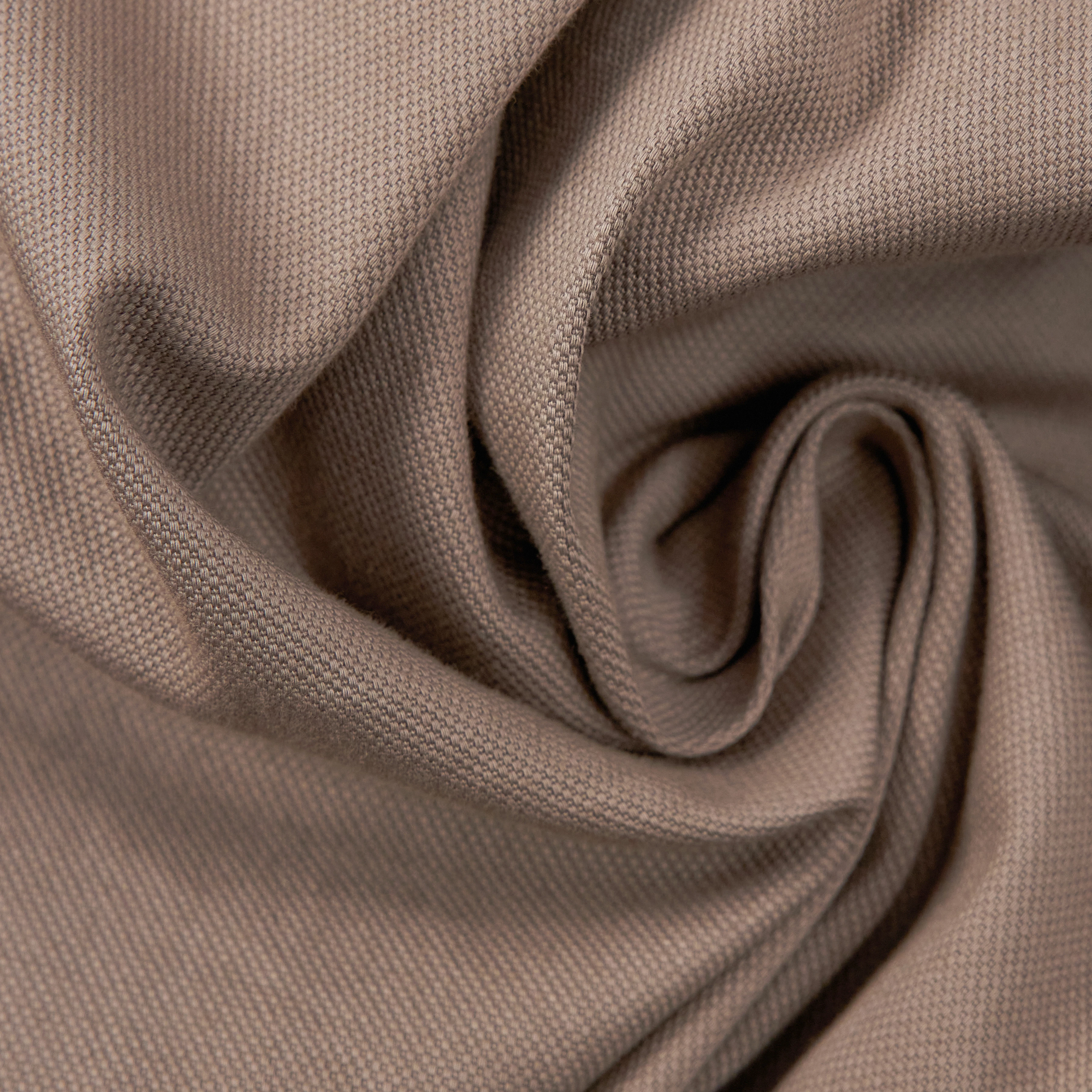 RIKKAD - Wide pleat-front cotton trousers - men - brown - Materialbild (B2C)