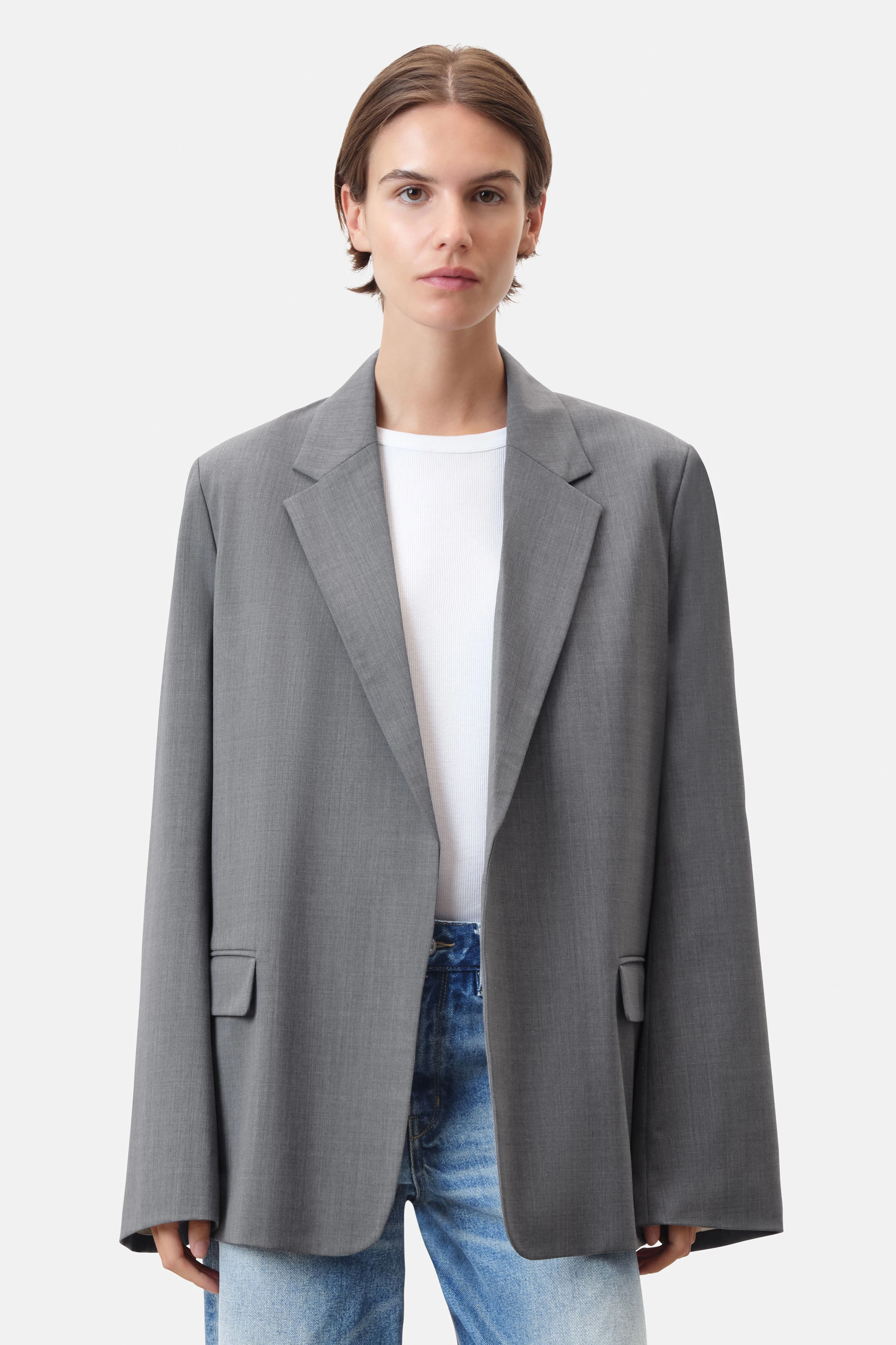 IDBURY - Verschlussloser Boyfriend-Blazer in Wollserge - Damen - grau - Frontansicht