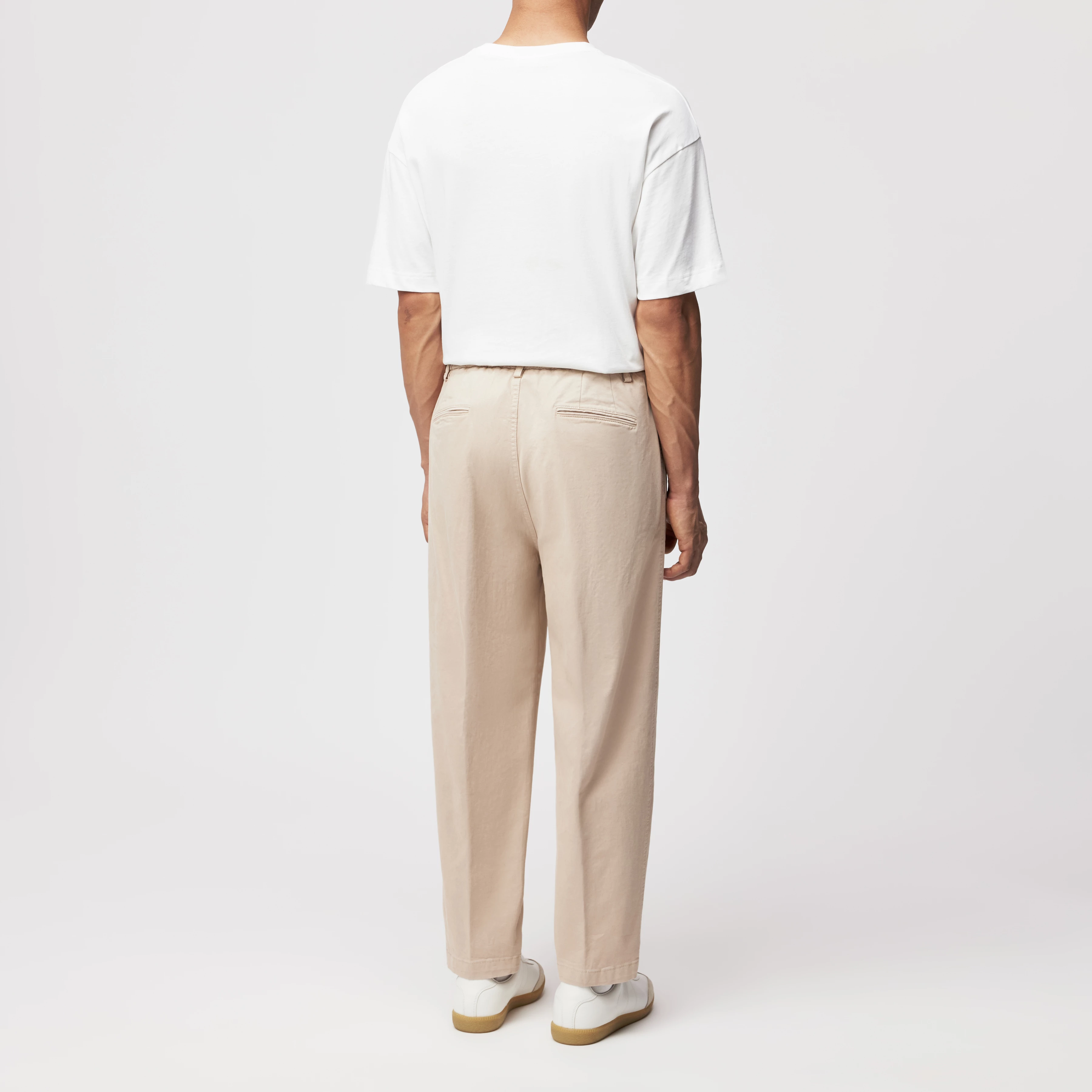 KARYKO - Chino in softer Baumwoll-Qualität - Herren - beige - Rückansicht