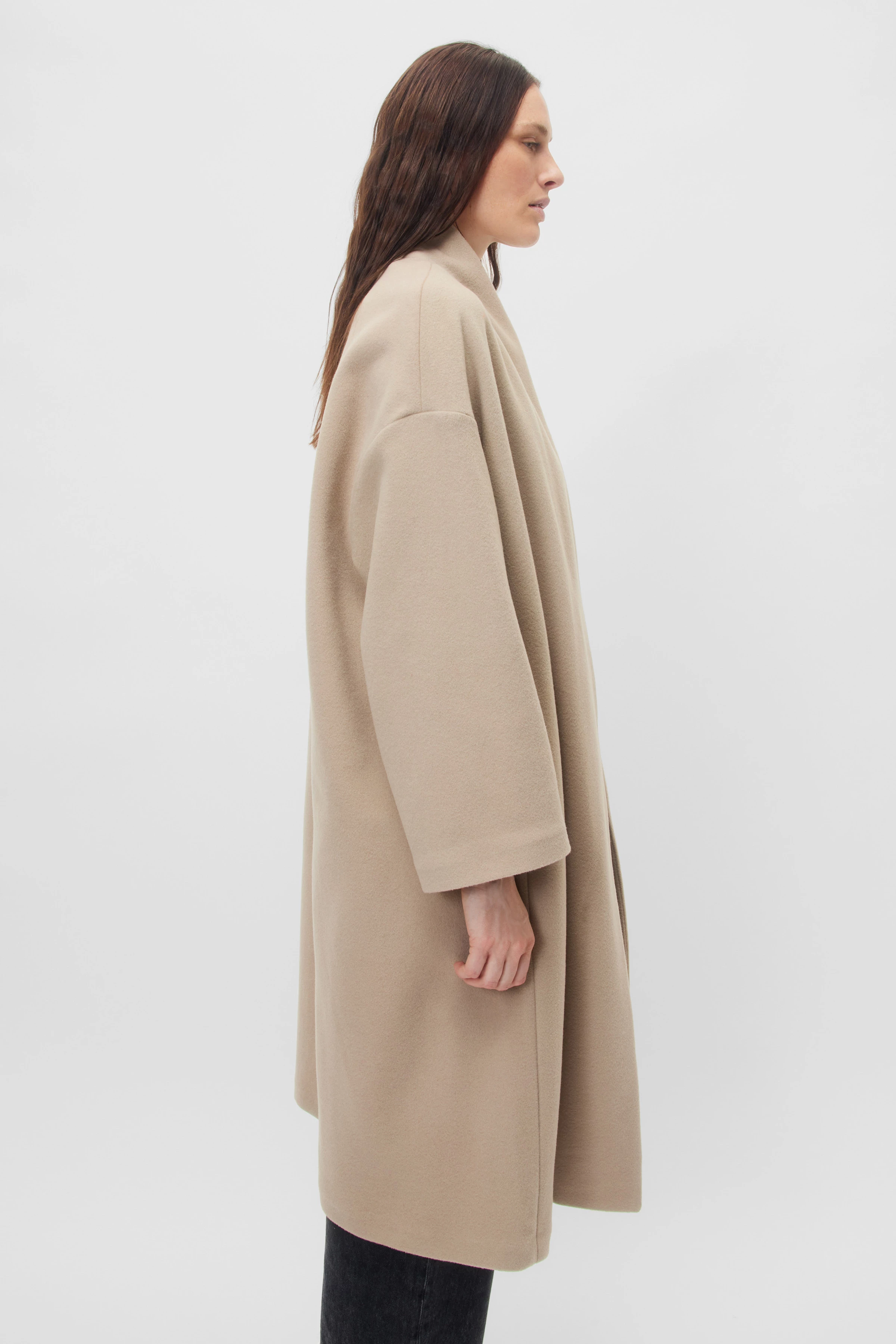 BAUPREY - Hüllenmantel in Wollflausch - Damen - beige - Ganzkörper-Frontansicht