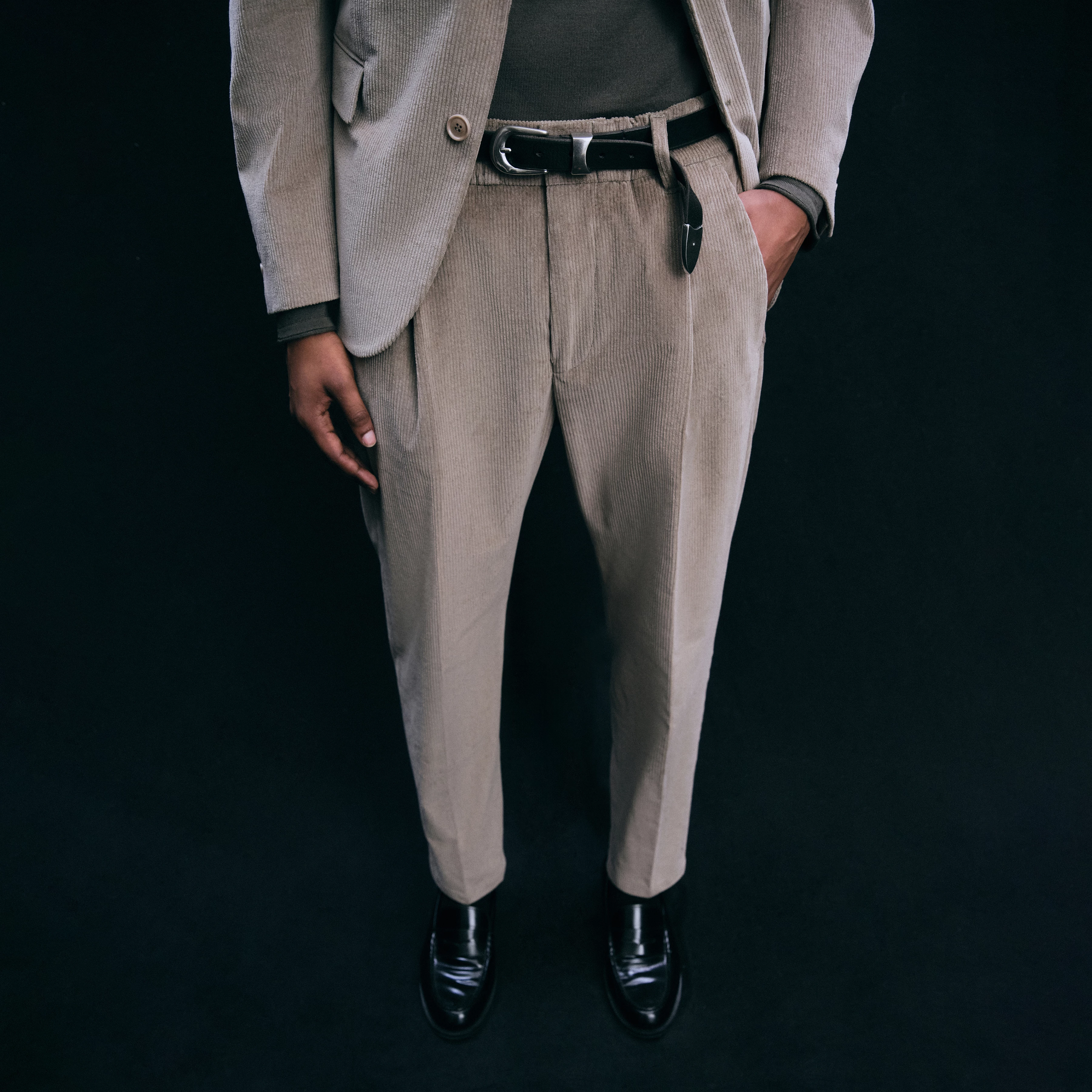 CHASY - Casual Hose mit Bundfalte in Baumwoll-Cord - Herren - braun