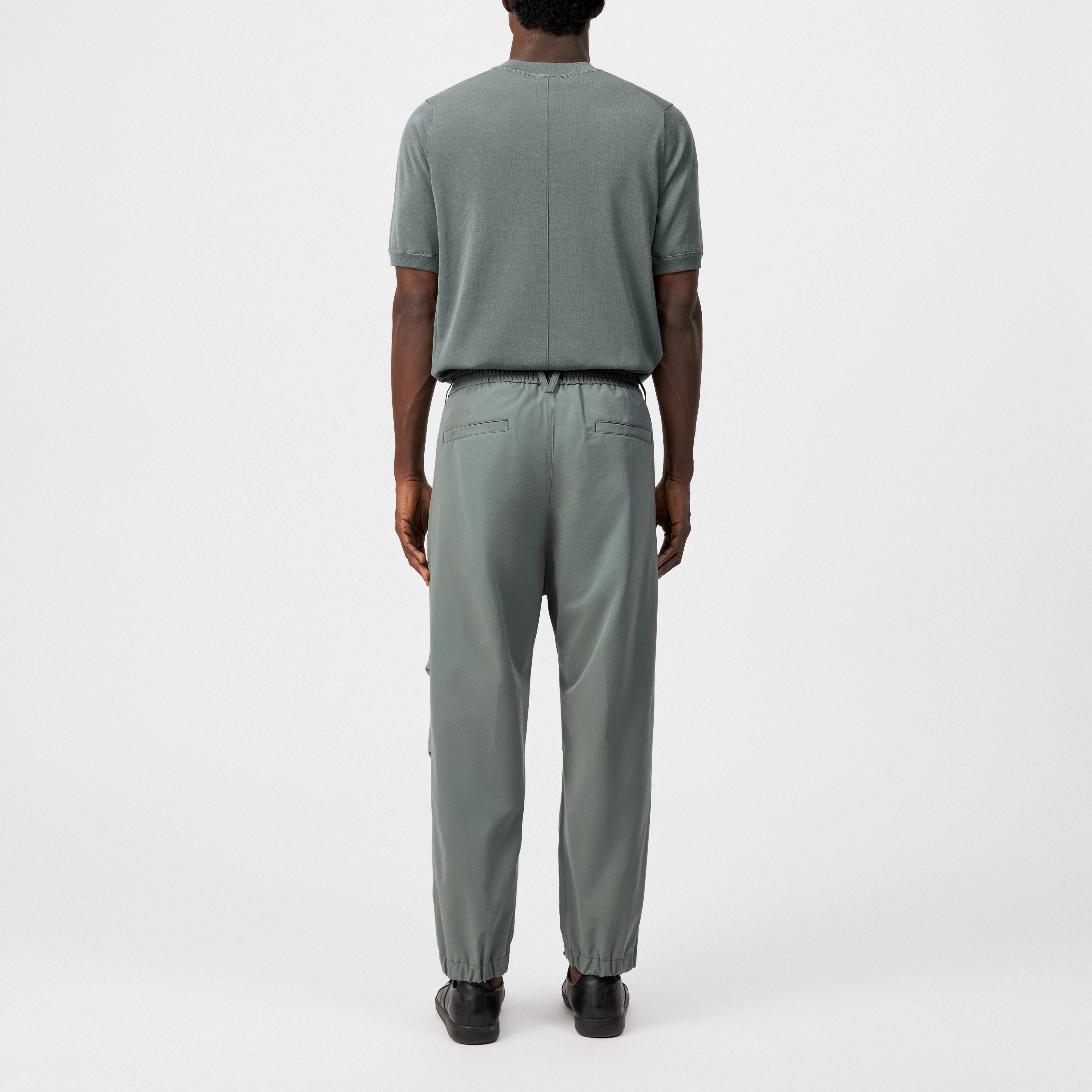 LIROG_C - Utility trousers in woven techno-fabric - men - green - Rückansicht
