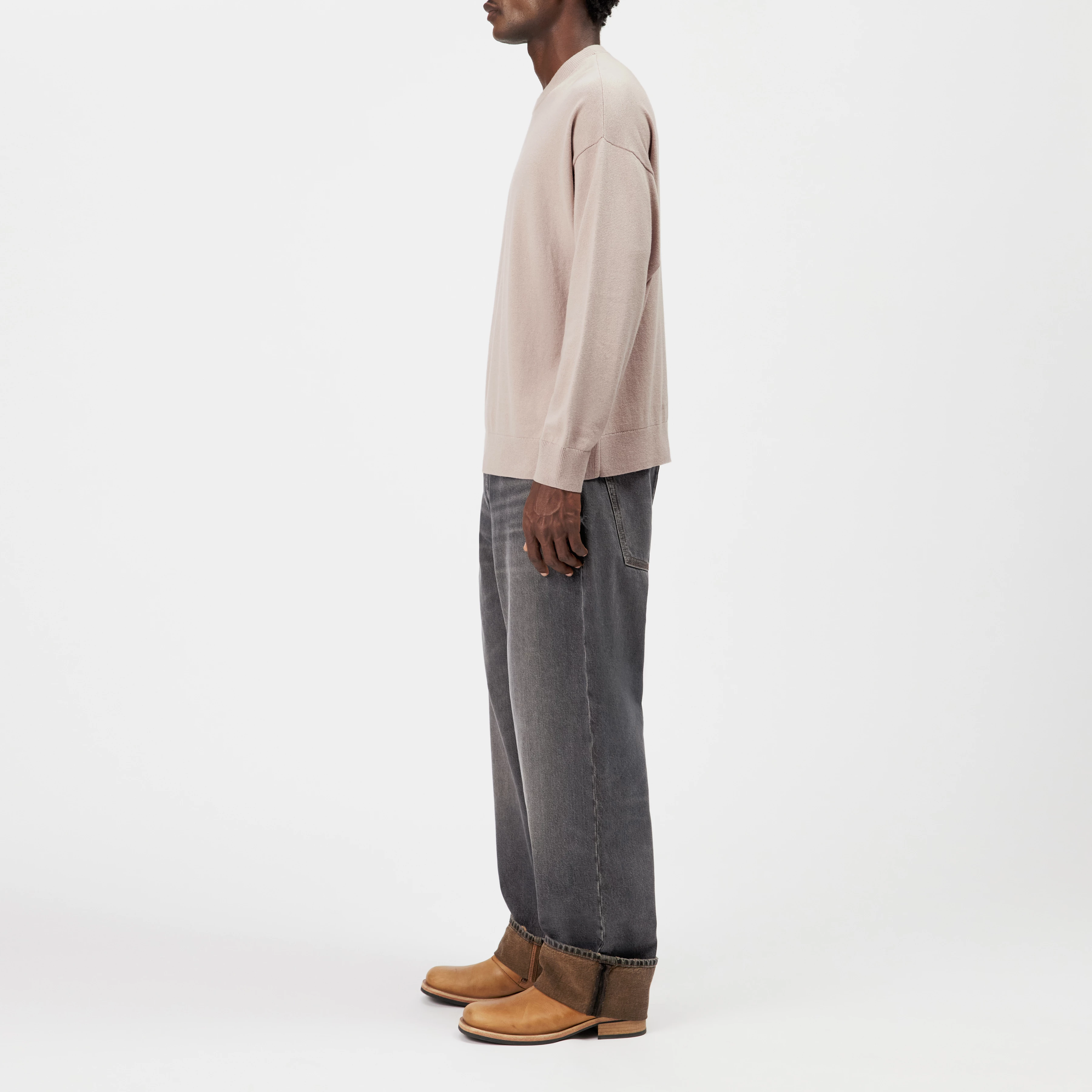 VALDRIK - Crew neck boxy fit jumper - men - beige - Seitenansicht