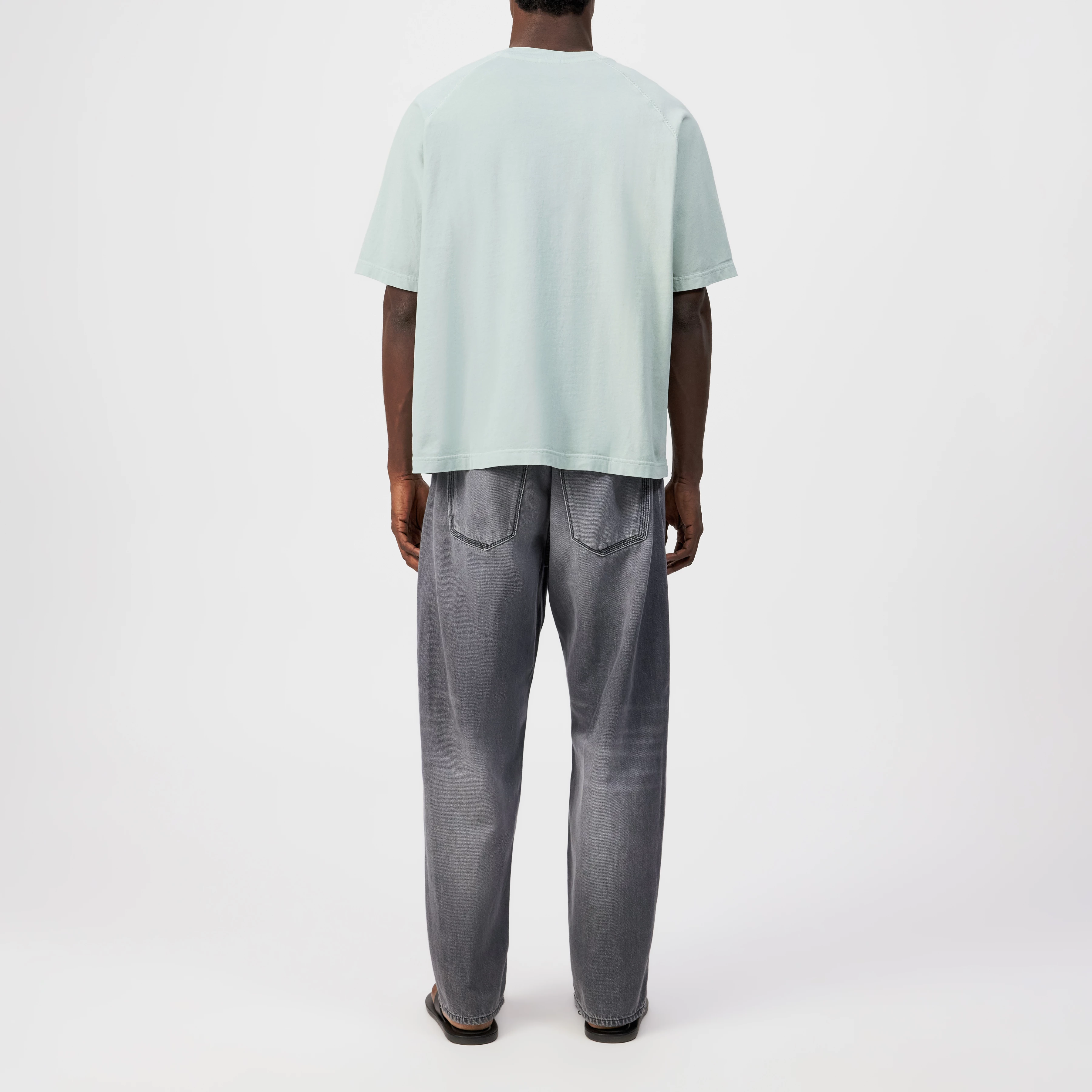 MAVIAN - Relaxed, washed cotton tee. - men - green - Rückansicht