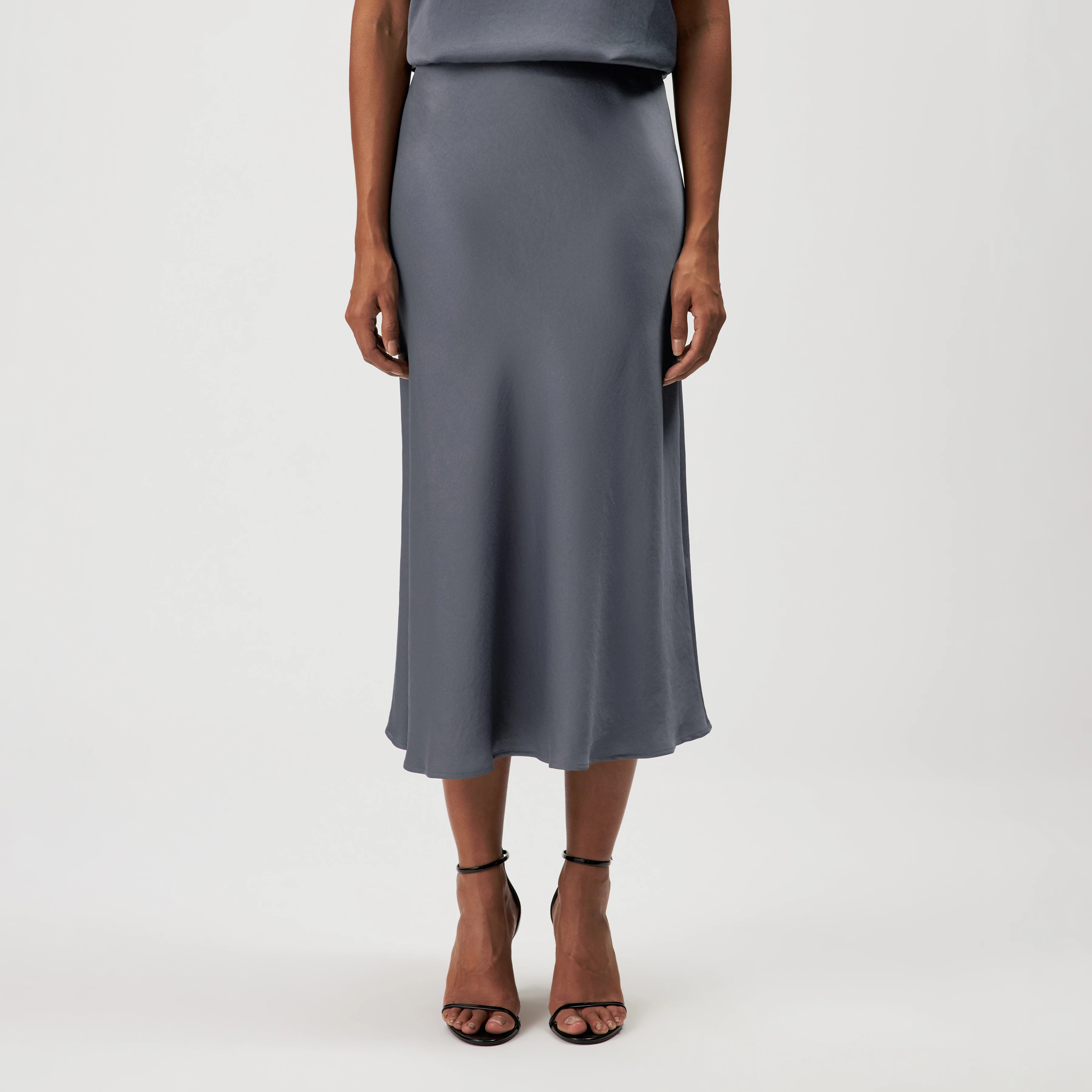 URA - Mid-length slip skirt in satin - women - grey - Frontansicht