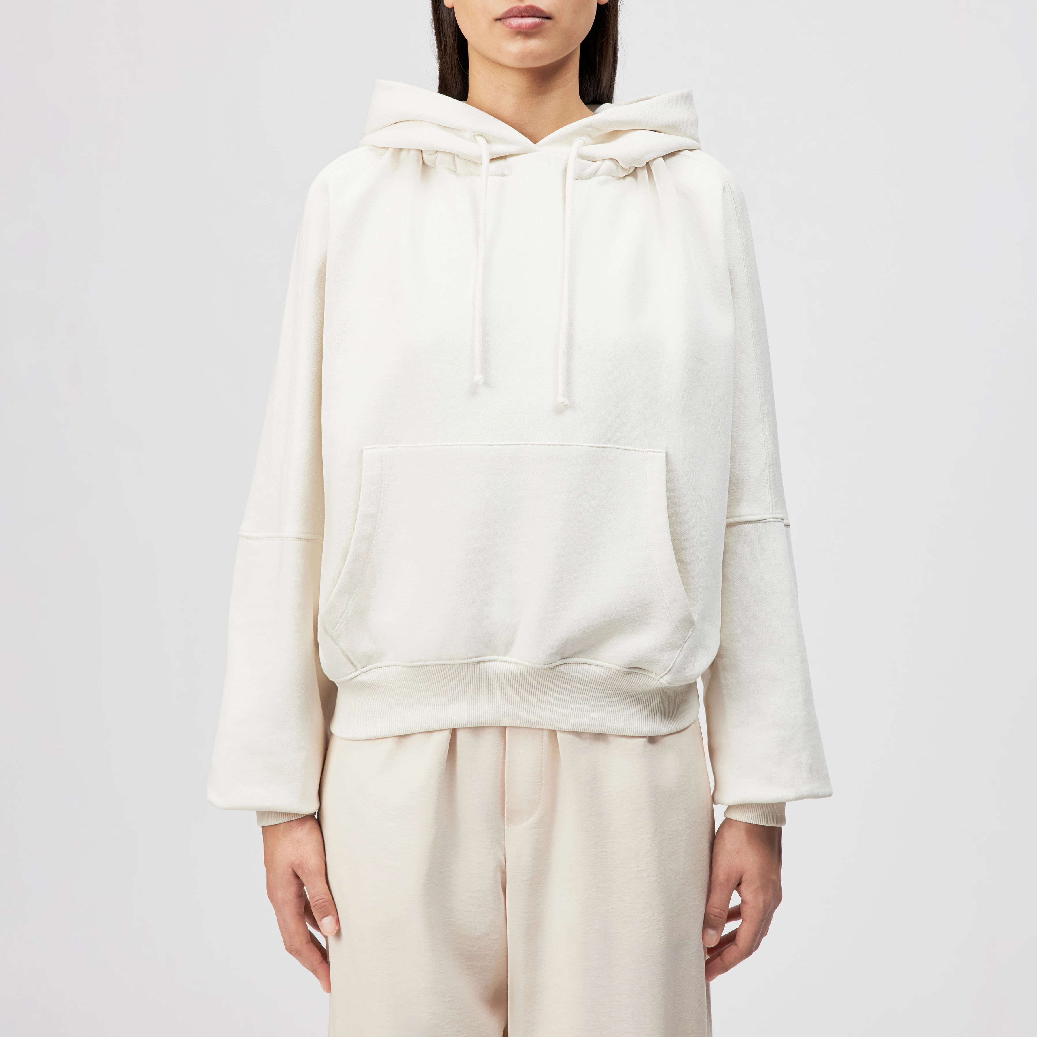NELVA_P4 - Oversized pure cotton hoodie - women - off white - Frontansicht