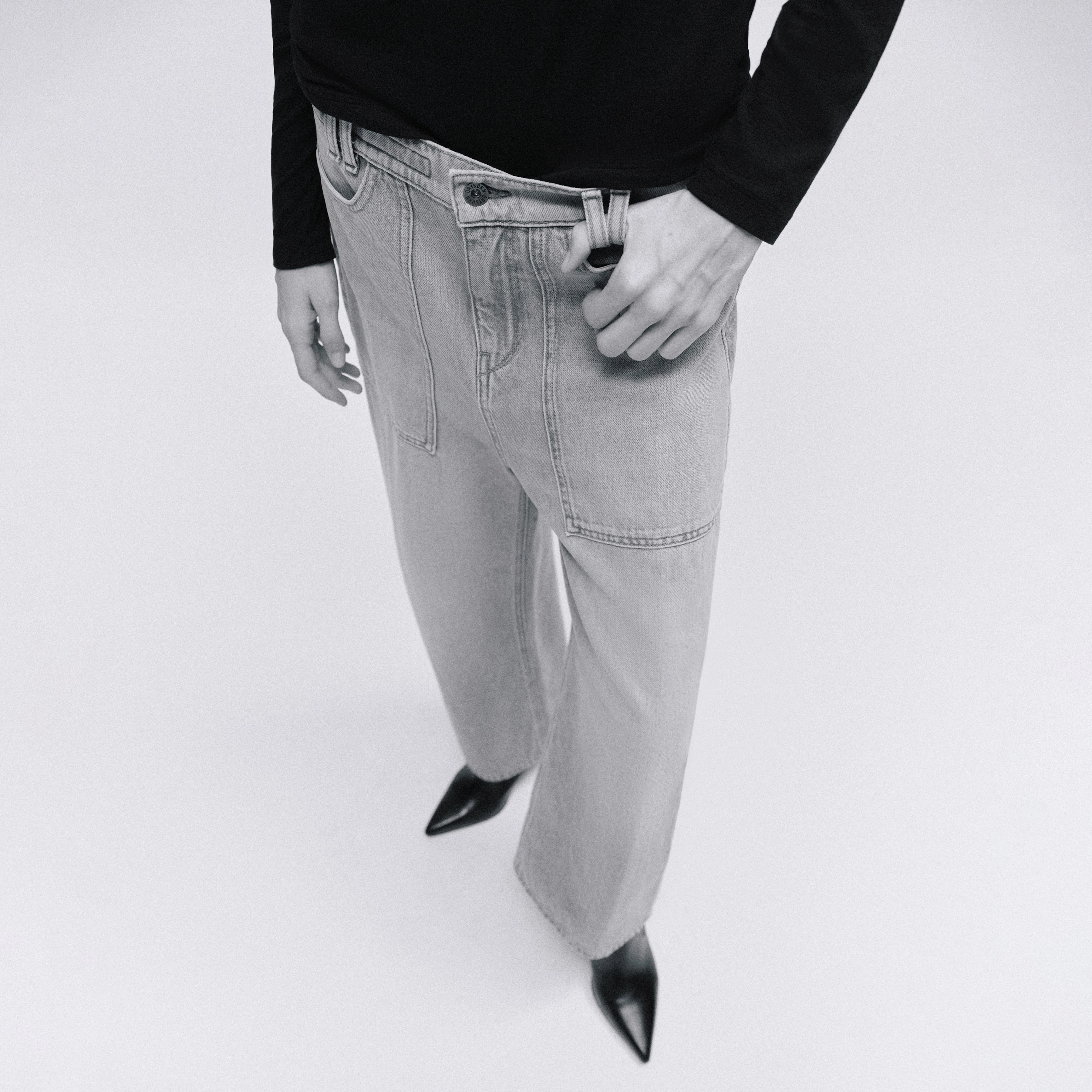 DERIVE - Mid-Waist Jeans in Light-Grey Denim - Damen - grau