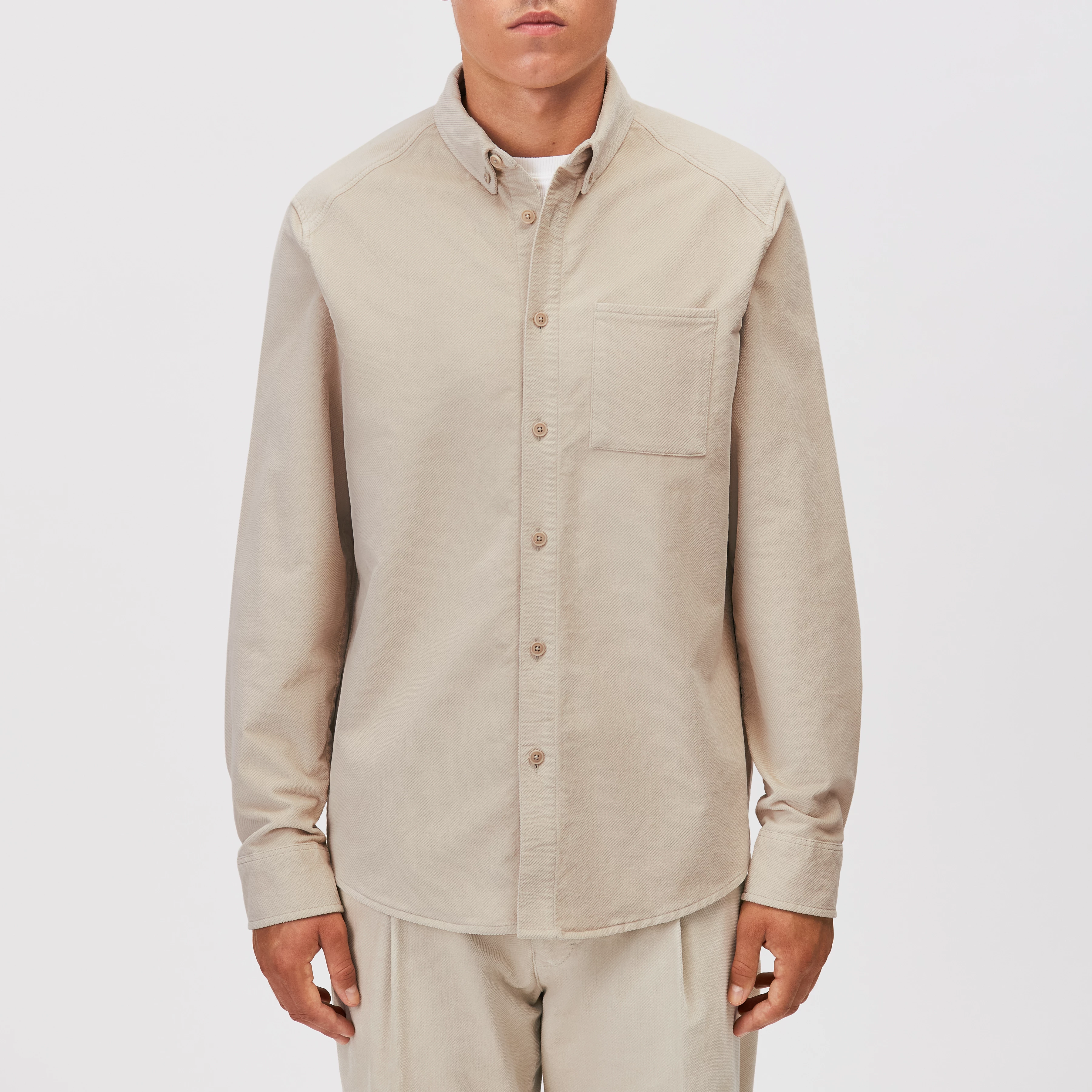 LIET_3 - Button-Down Hemd in Samt-Optik - Herren - beige - Frontansicht