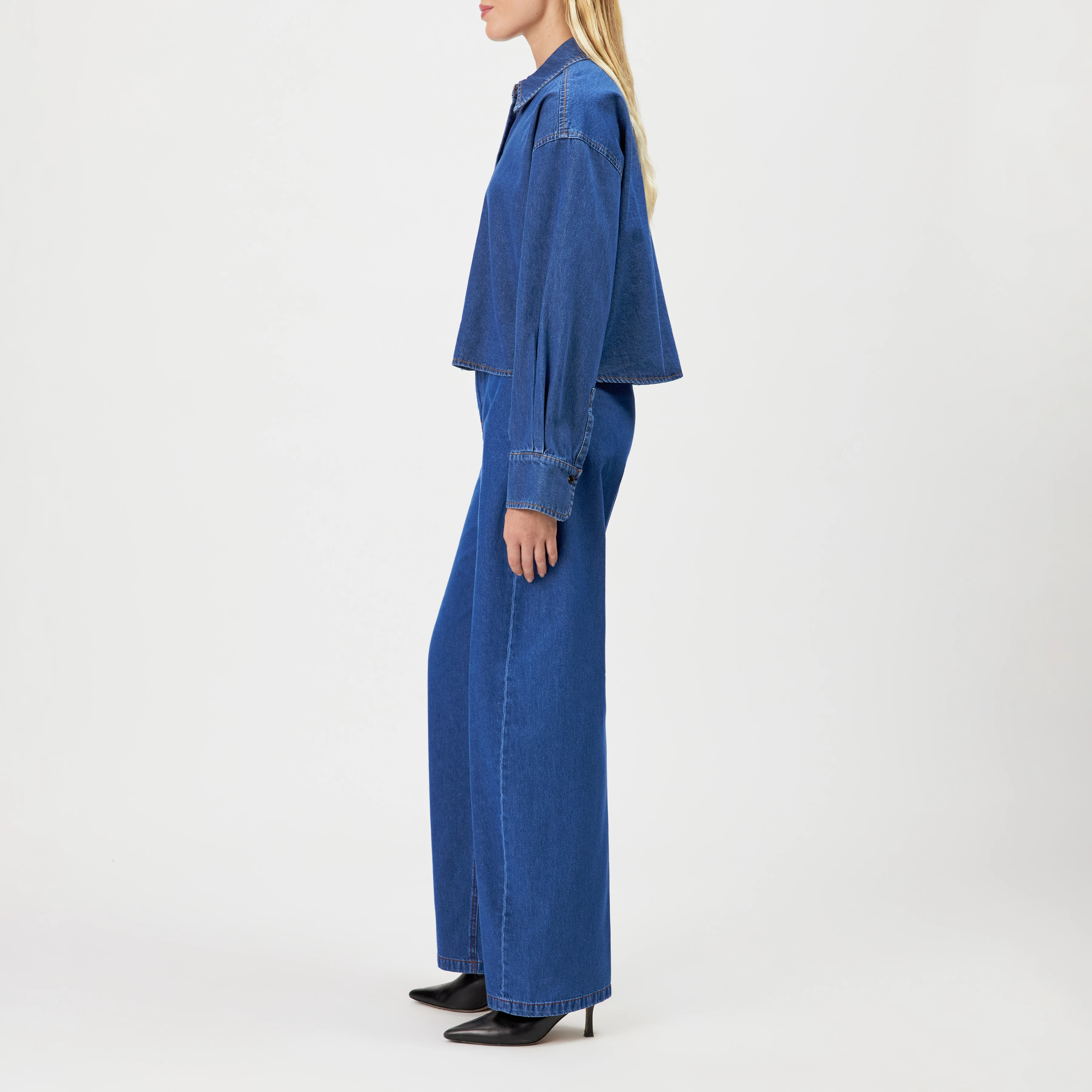 BRIONA - Cropped Lyocell-cotton shirt - women - blue - Seitenansicht