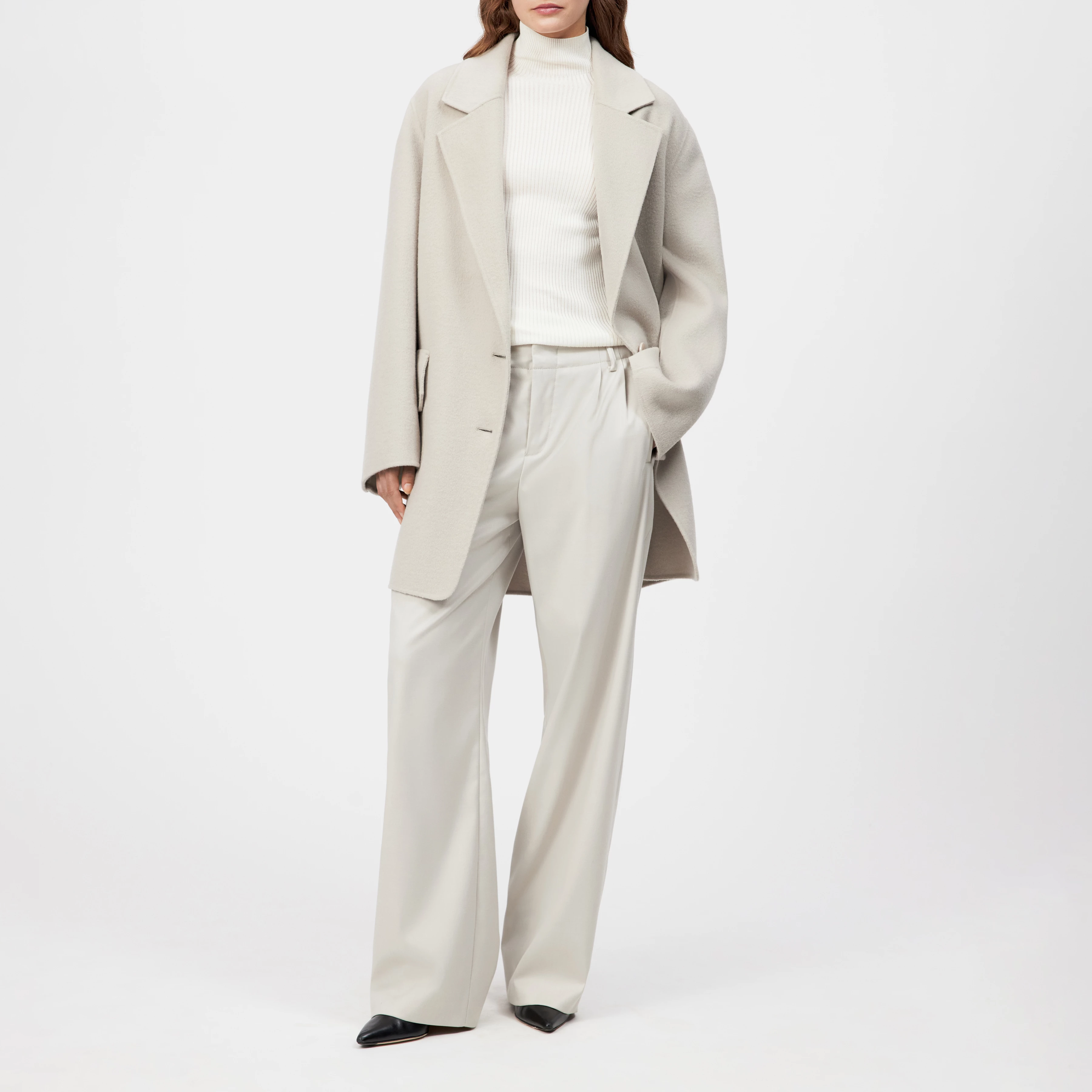 EVERLEY - Cleanes Sweatshirt in Doubleface - Damen - beige - Ganzkörper-Frontansicht