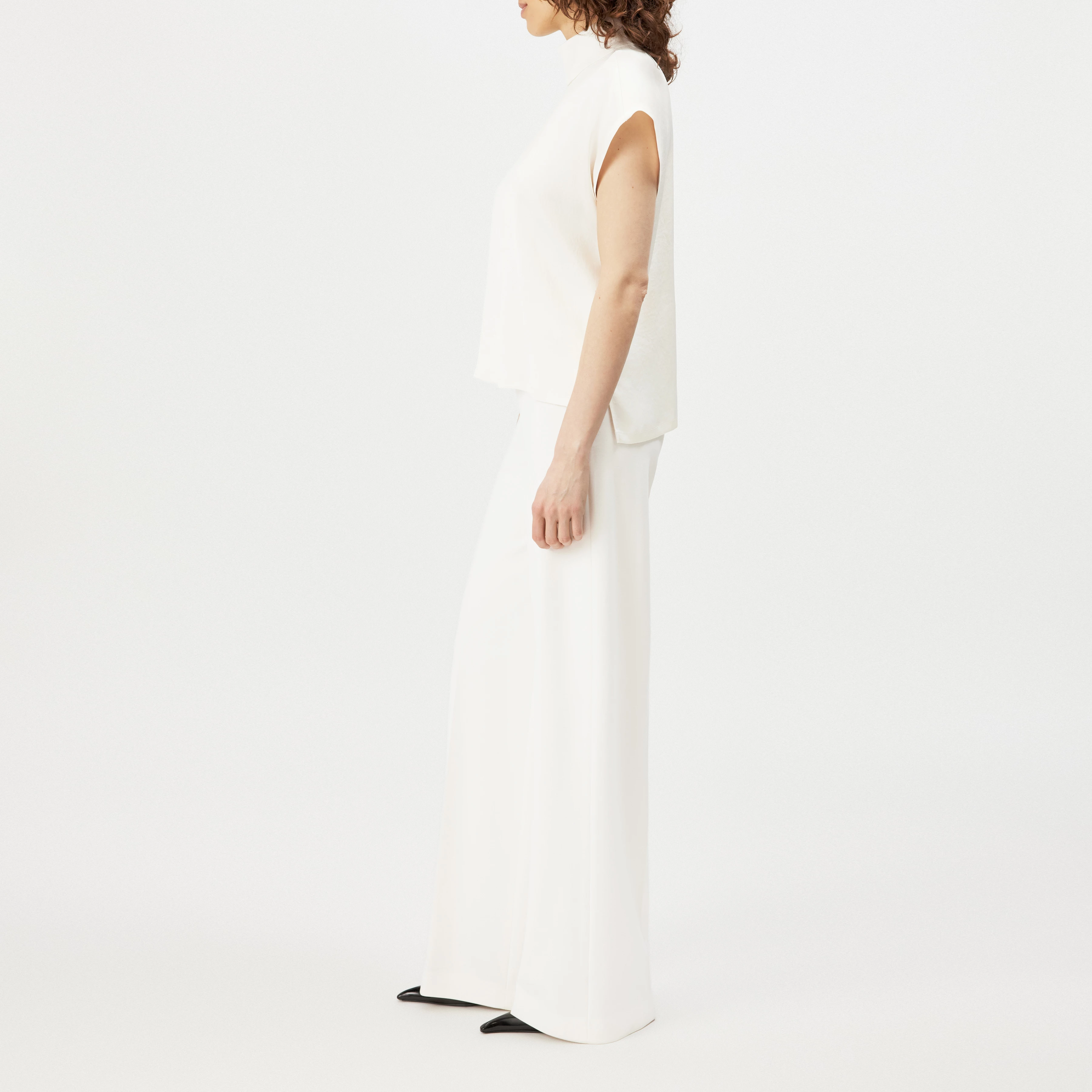 ALARIA_1 - Shirt blouse with stand-up collar in satin - women - off white - Seitenansicht