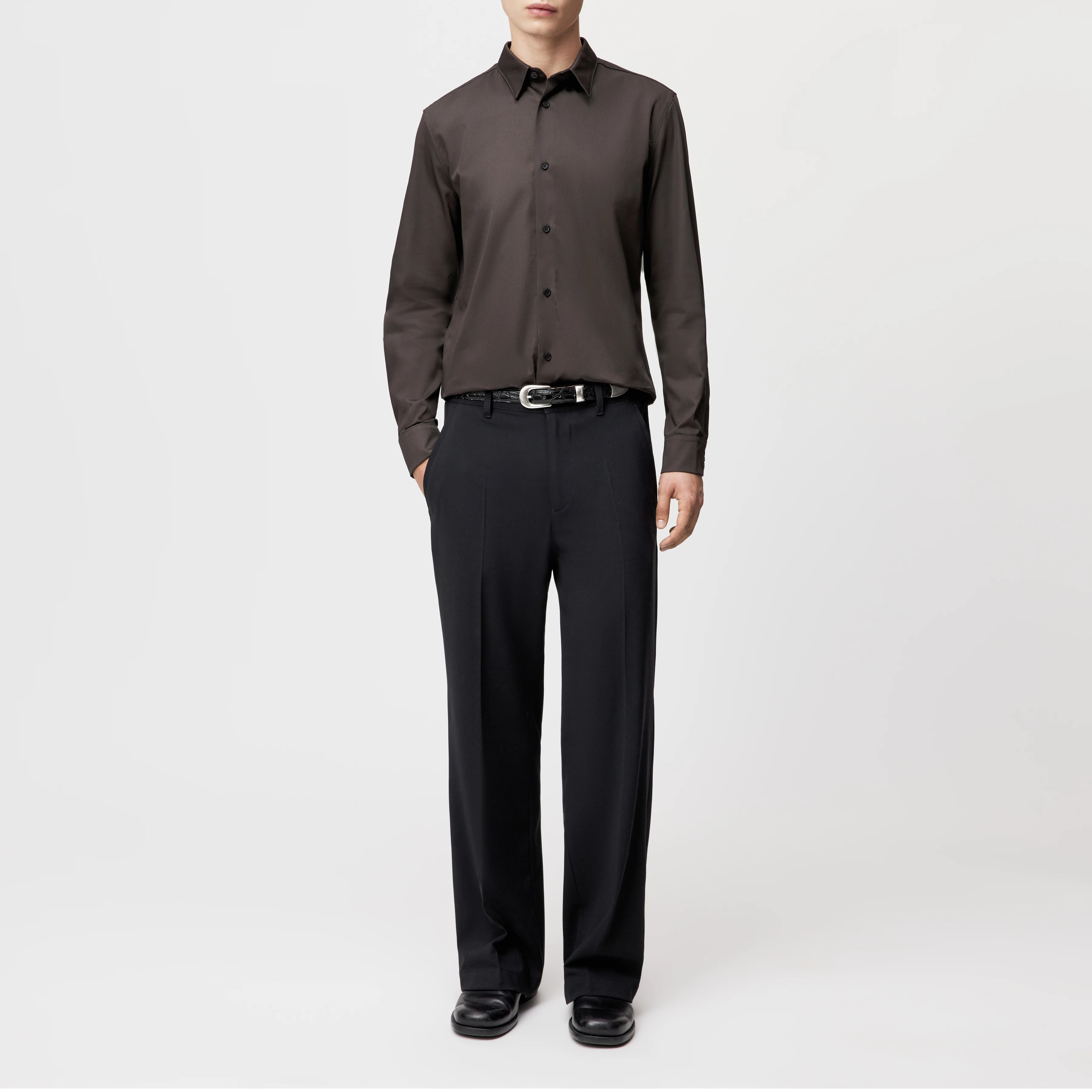 DANEEL - Classic Fit Hemd in Baumwoll-Satin - Herren - braun - Ganzkörper-Frontansicht