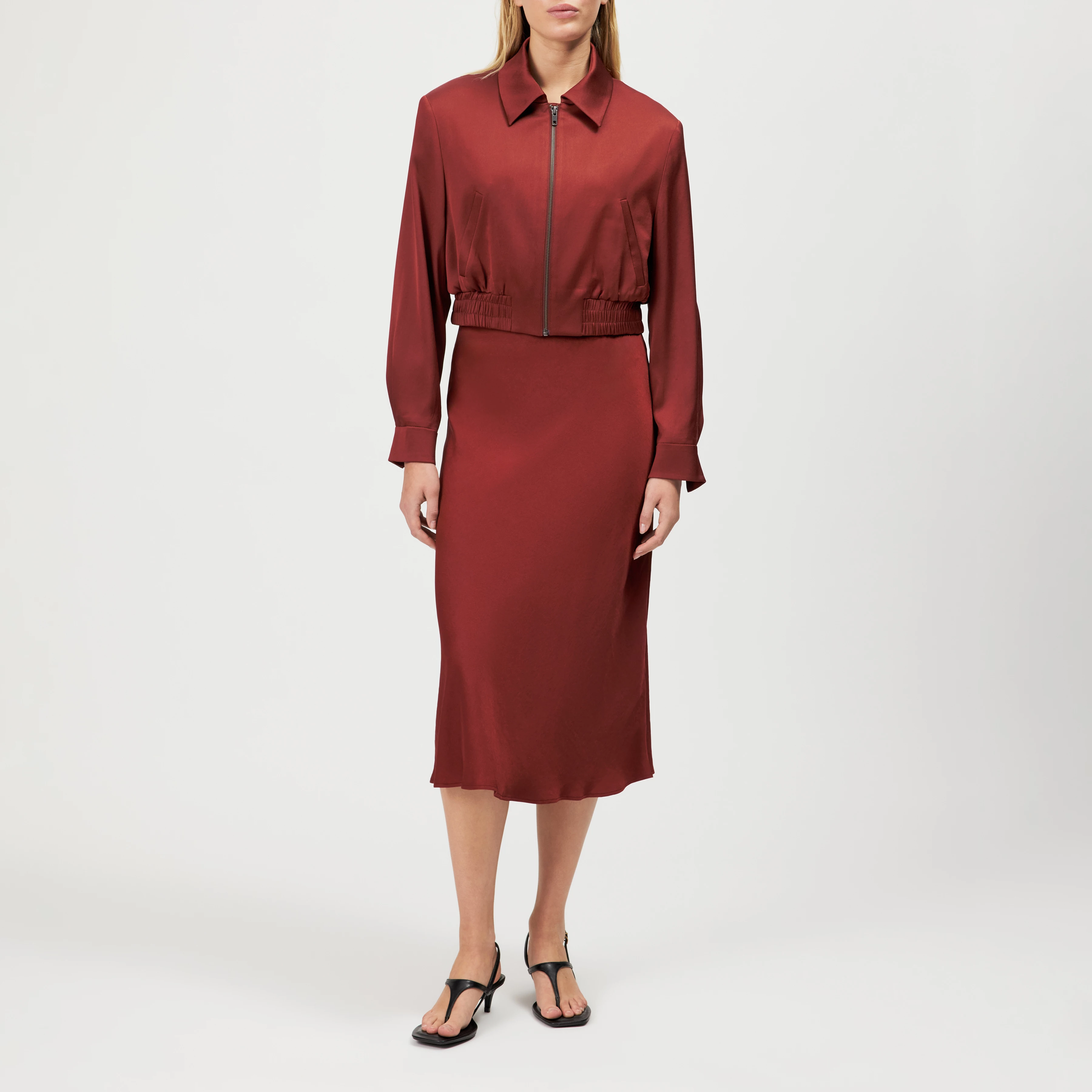 RADWAY_1 - Blouson court en satin - women - rouge - Ganzkörper-Frontansicht