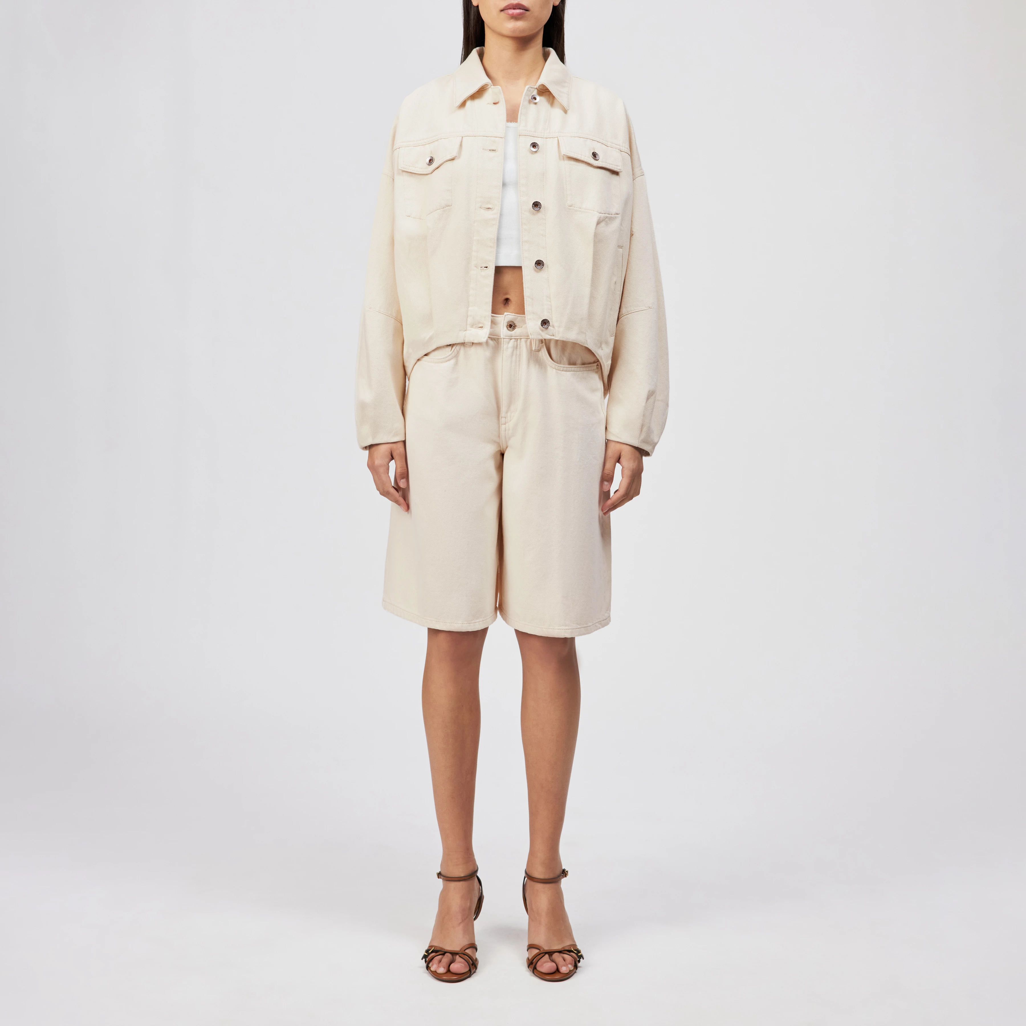 NONE - Bermuda Denim Shorts - women - metal - Ganzkörper-Frontansicht