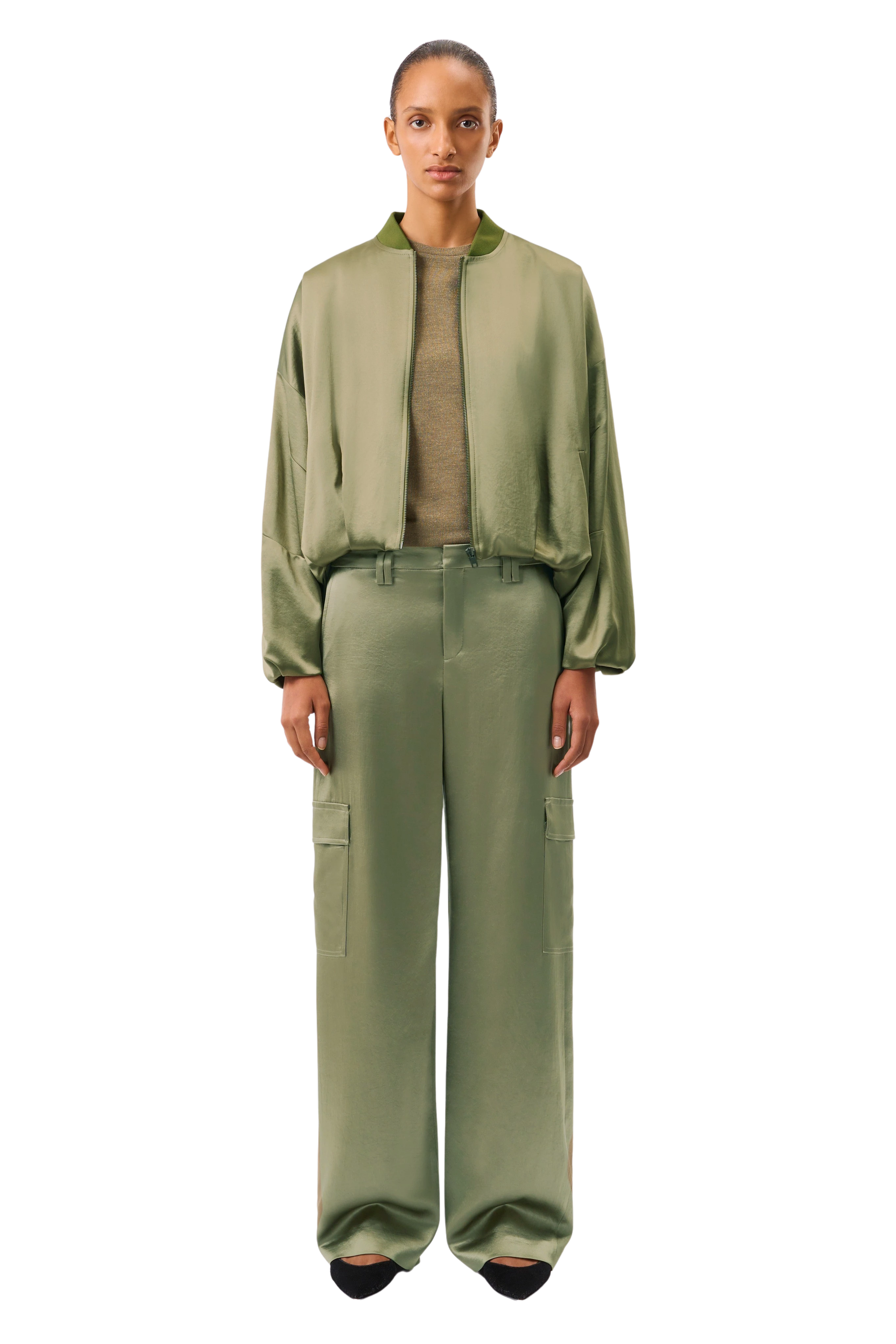 BRADDAN - Vrouwelijk bomberjack in luxe satijn - dames - groen - Ganzkörper-Frontansicht