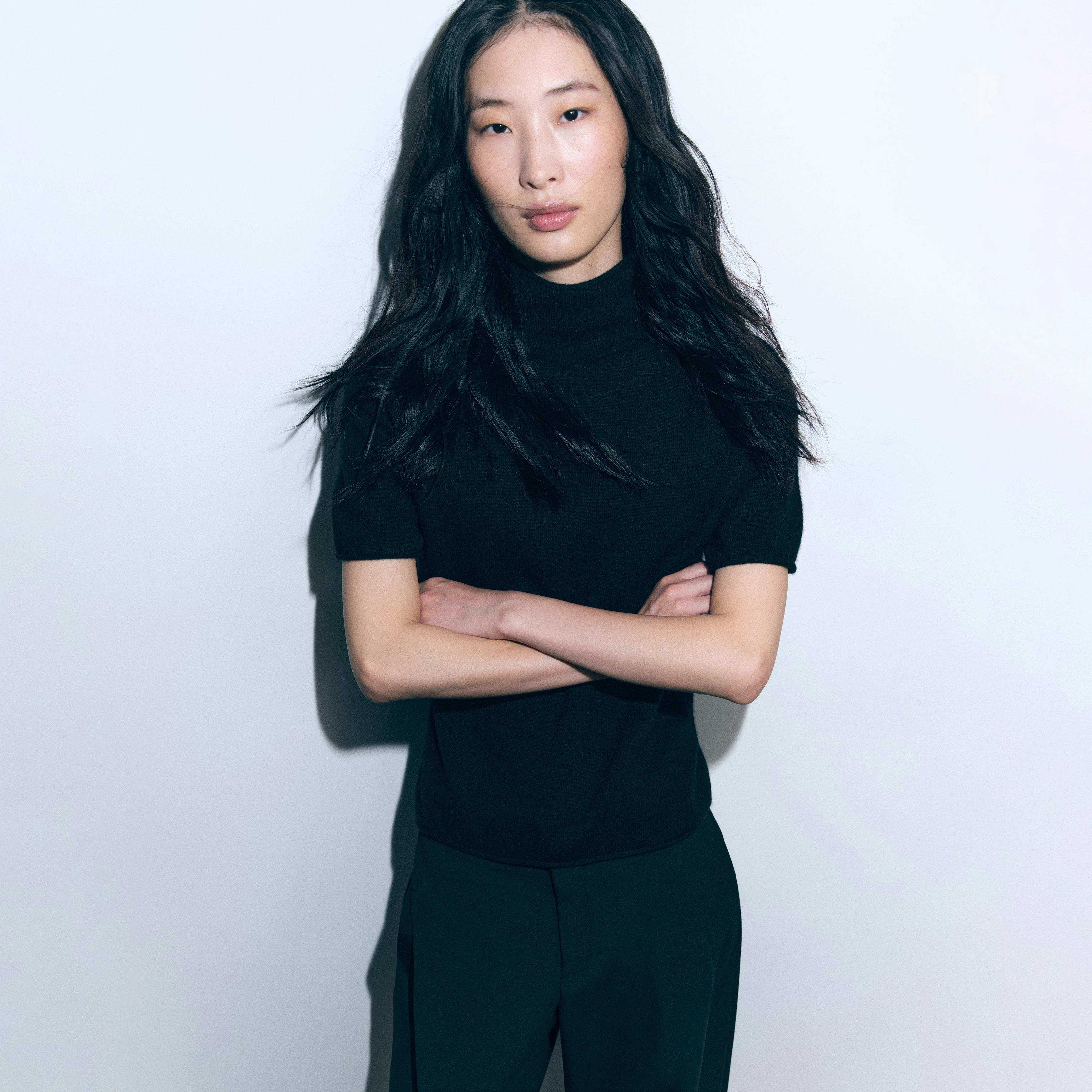 FINIA_2 - Gestricktes T-Shirt in 100% Kaschmir - Damen - schwarz