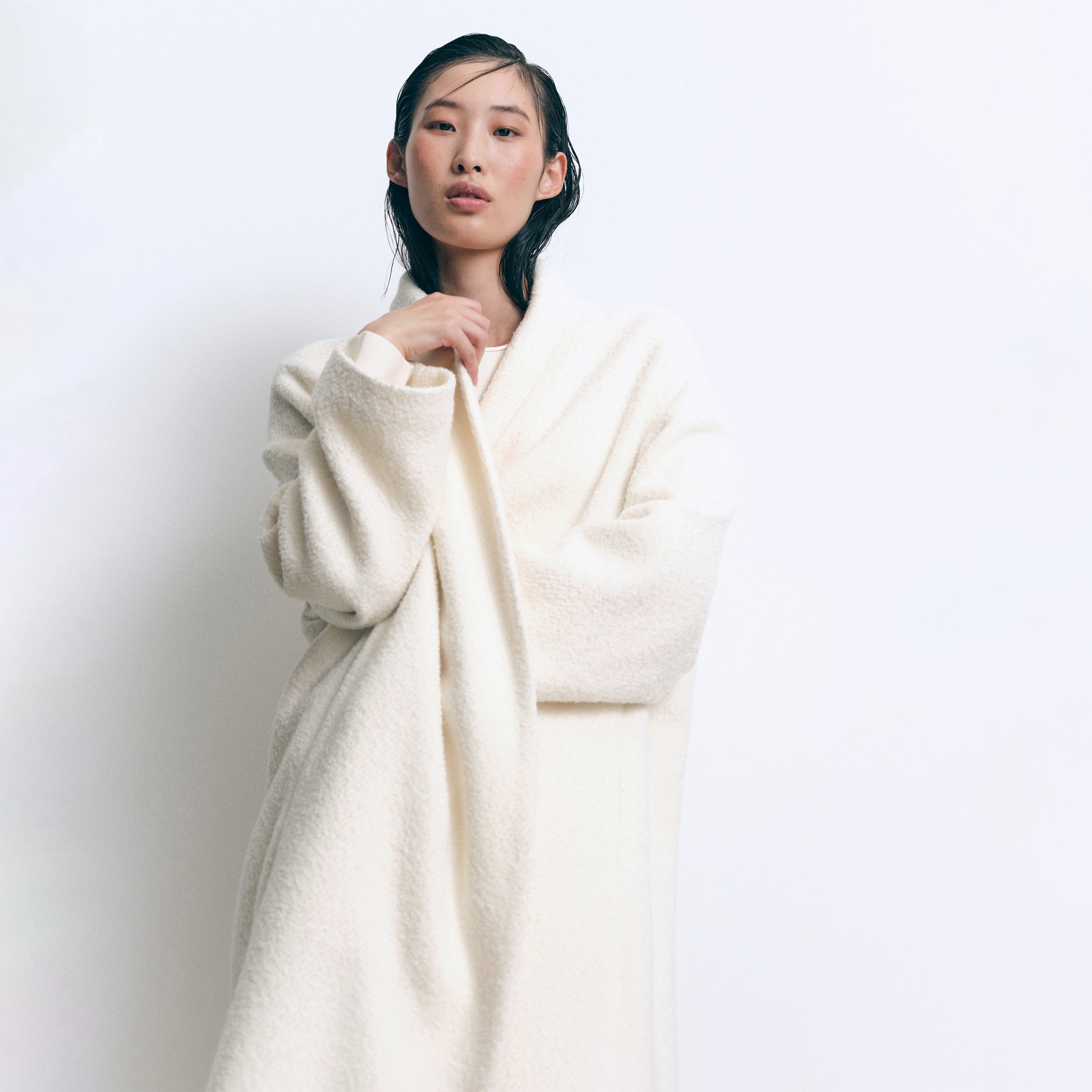 BAUPREY_1 - Hüllenmantel in Woll-Mix - Damen - off white