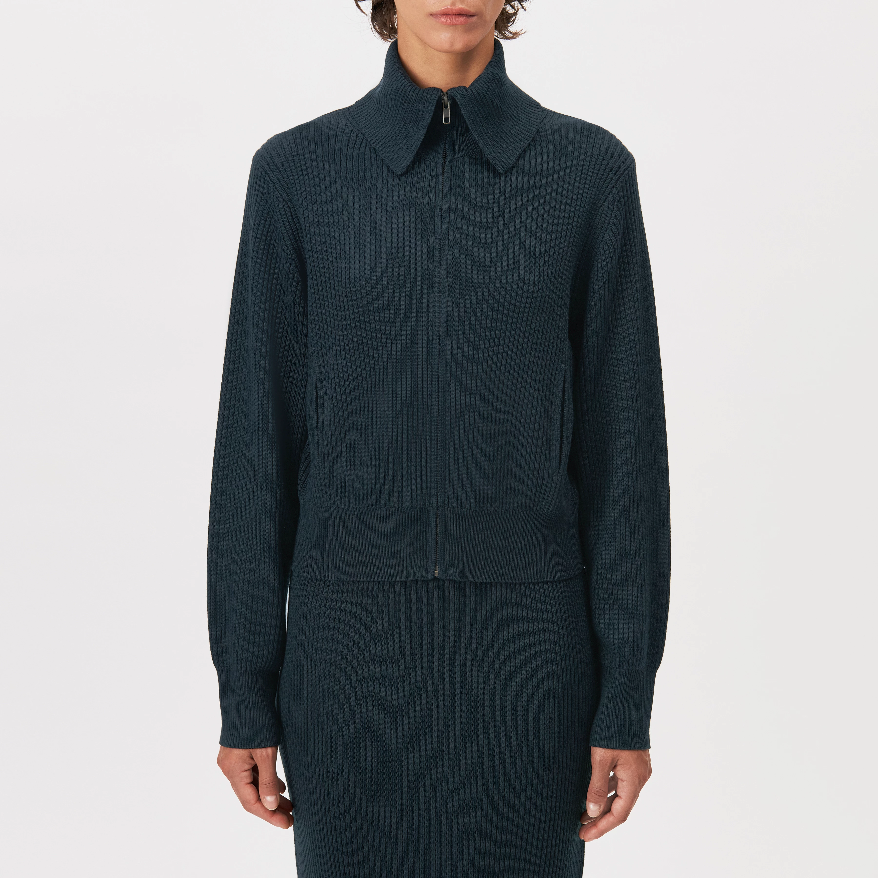 FIBIONE - Cropped ribbed cardigan - women - green - Frontansicht