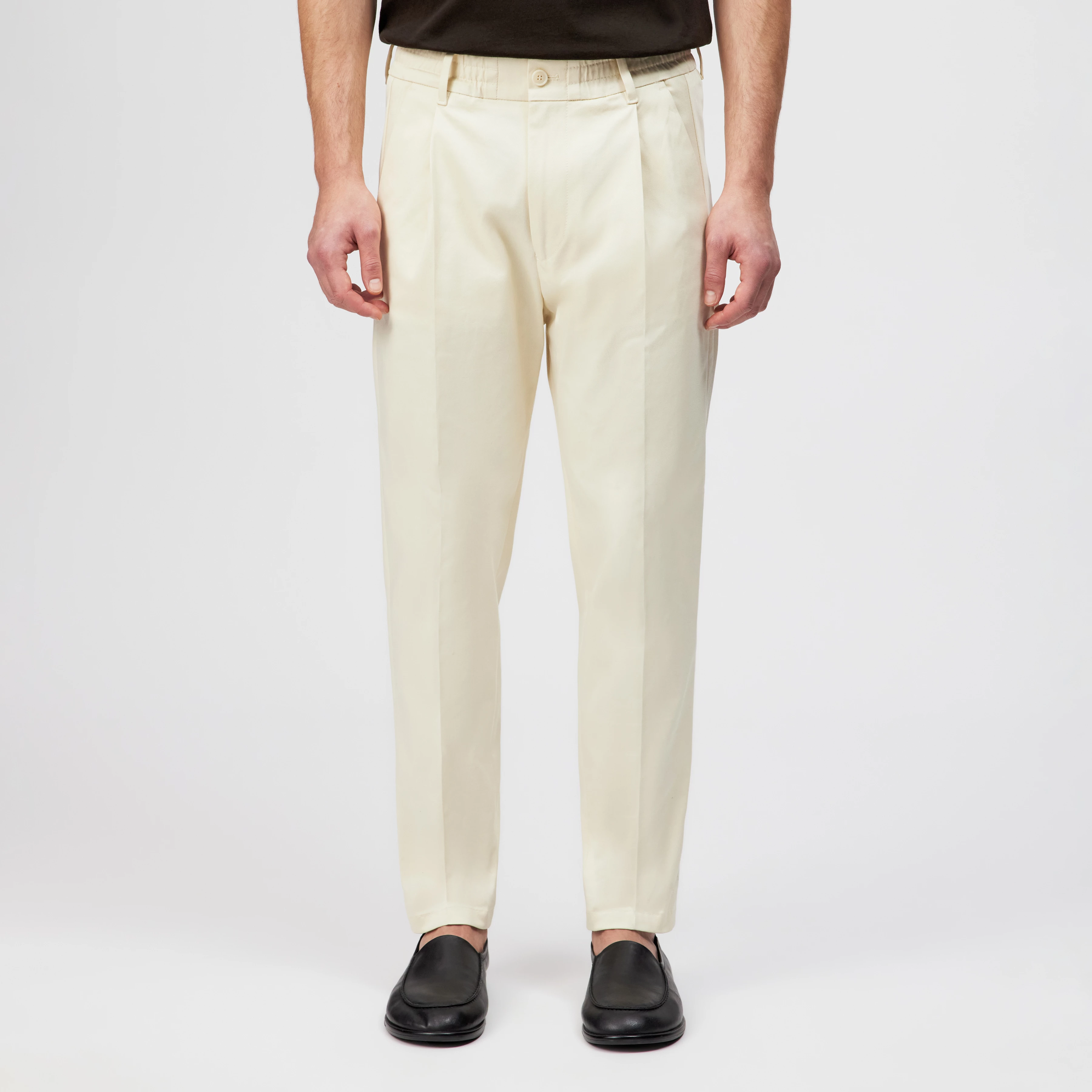 CHASY - Casual Hose mit Bundfalte in Baumwoll-Gabardine - Herren - beige - Frontansicht