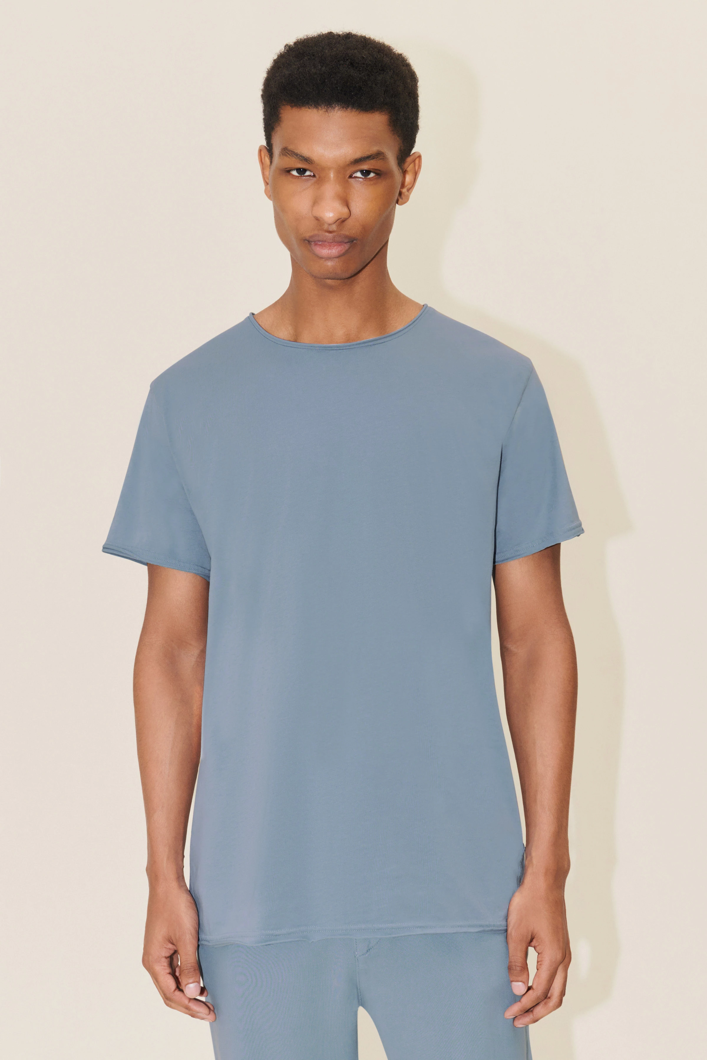 KENDRICK - Lockeres T-Shirt aus Baumwolle - Herren - blau - Frontansicht