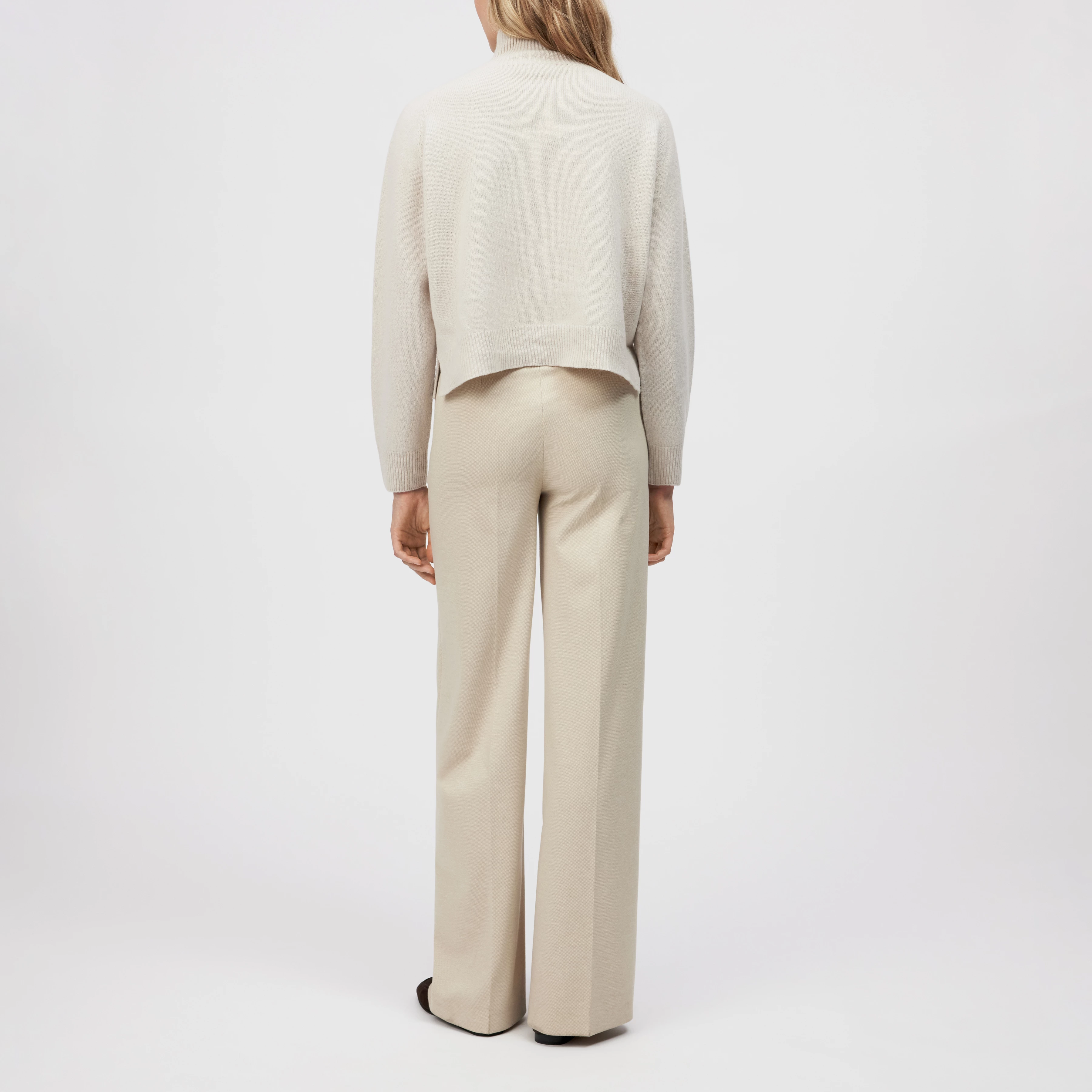 LYZIMA - Rollkragenpullover in Schurwolle - Damen - beige - Rückansicht