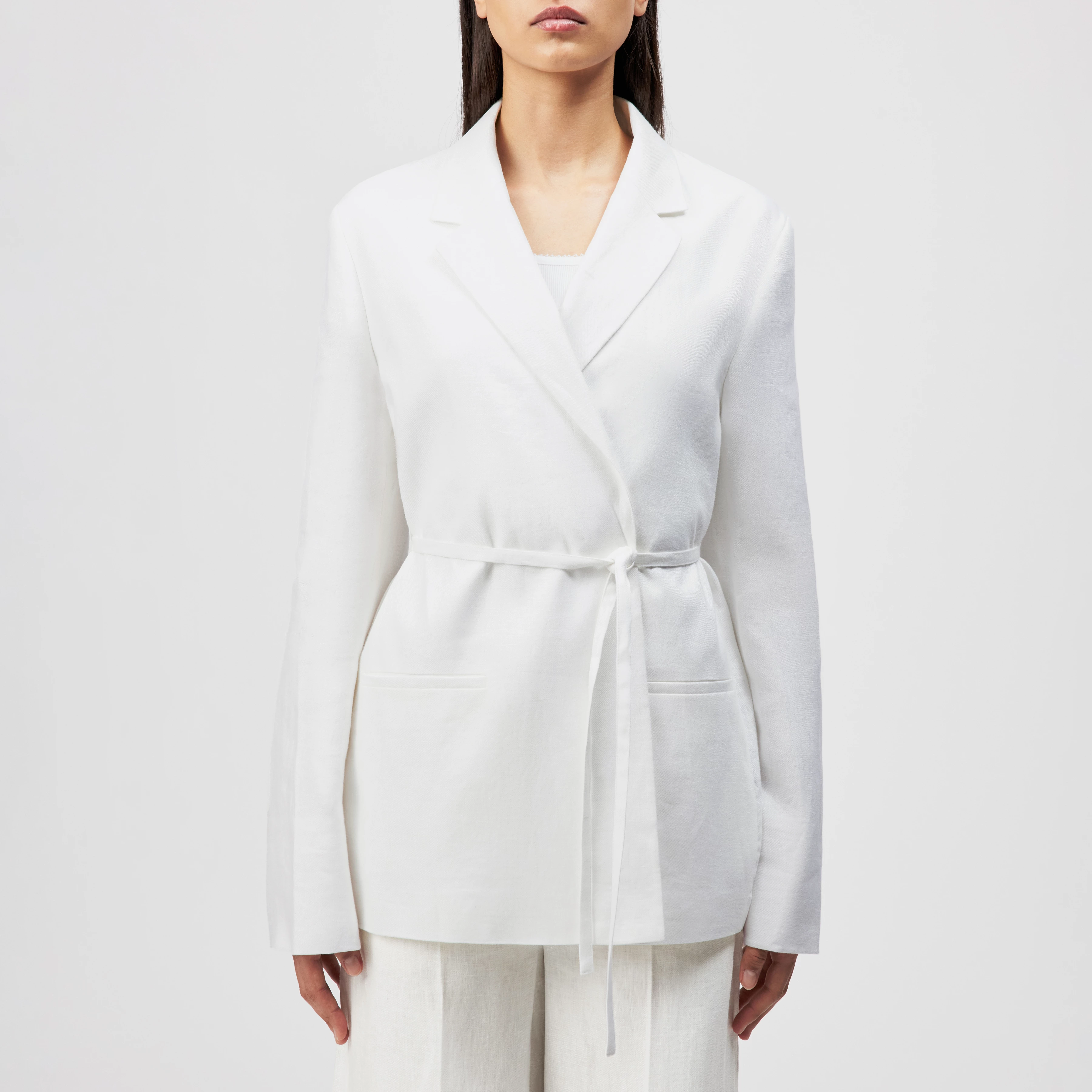 WINCHAM - Pure linen blazer with tie belt - women - off white - Frontansicht