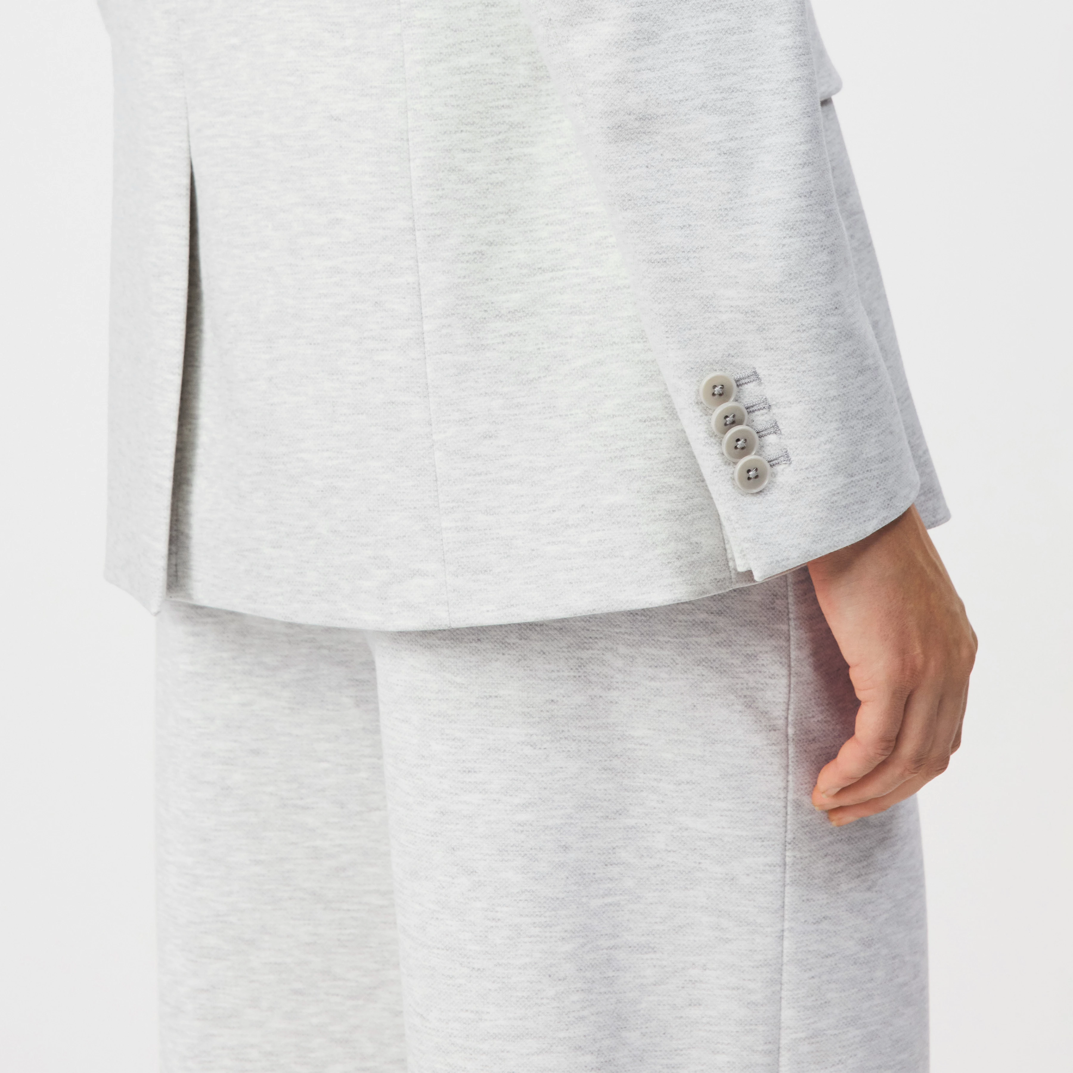 ATLIN_2 - Einknopf-Blazer in Jersey mit Dessin - Damen - grau - Detailansicht am Model