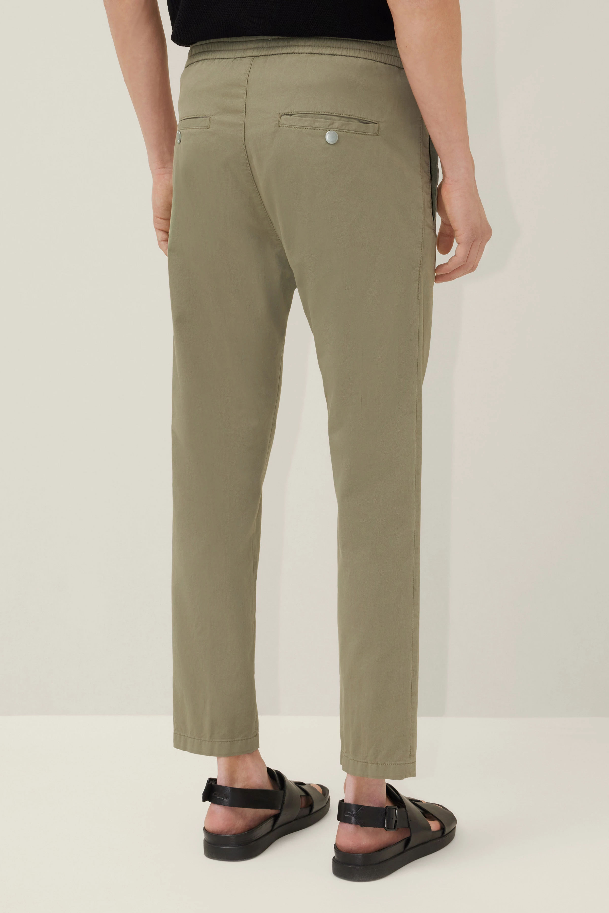 JEGER - jogpants in bi-stretch cotton - men - green - Rückansicht