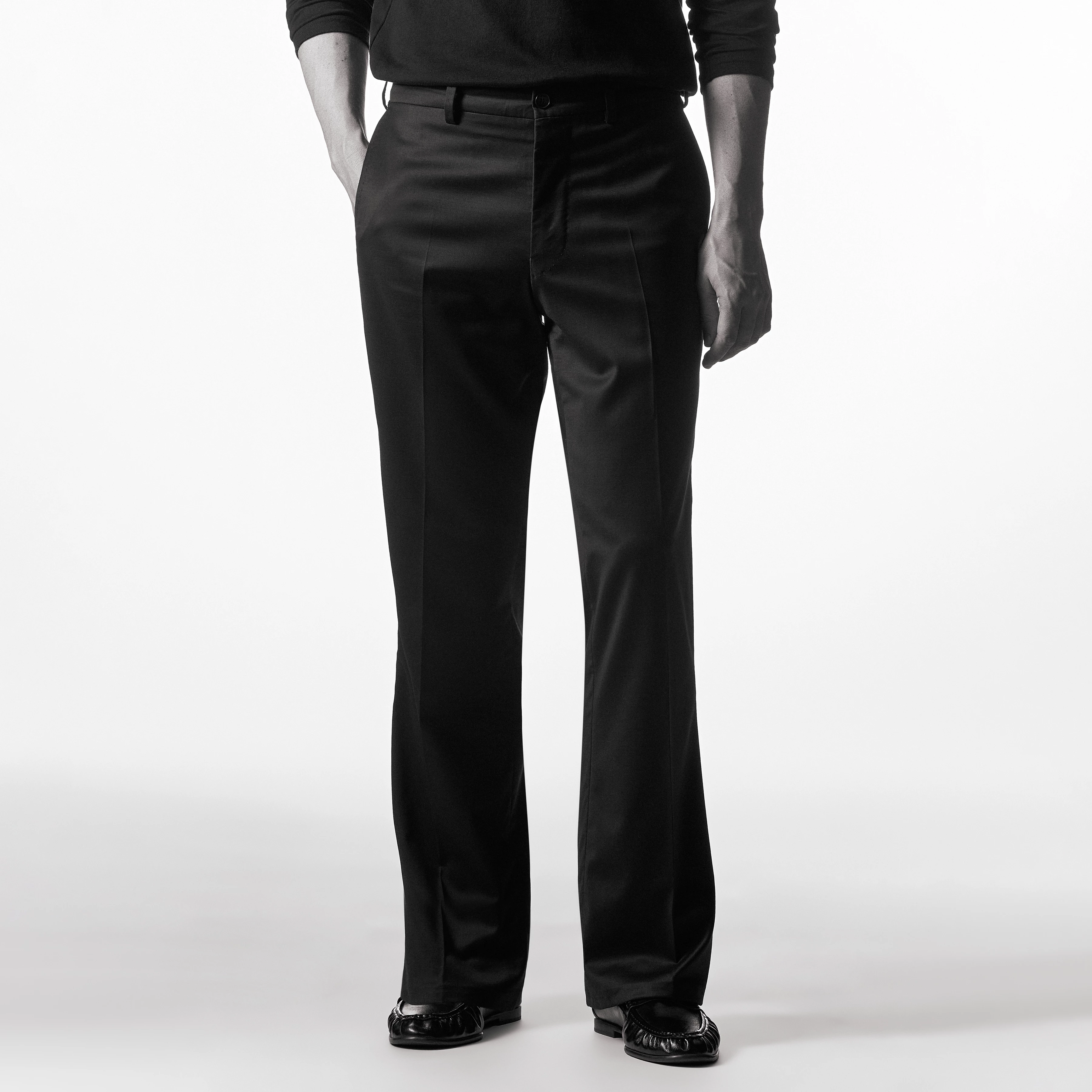 DRYHARDY - Bootcut trousers in a premium wool blend - men - black - Frontansicht
