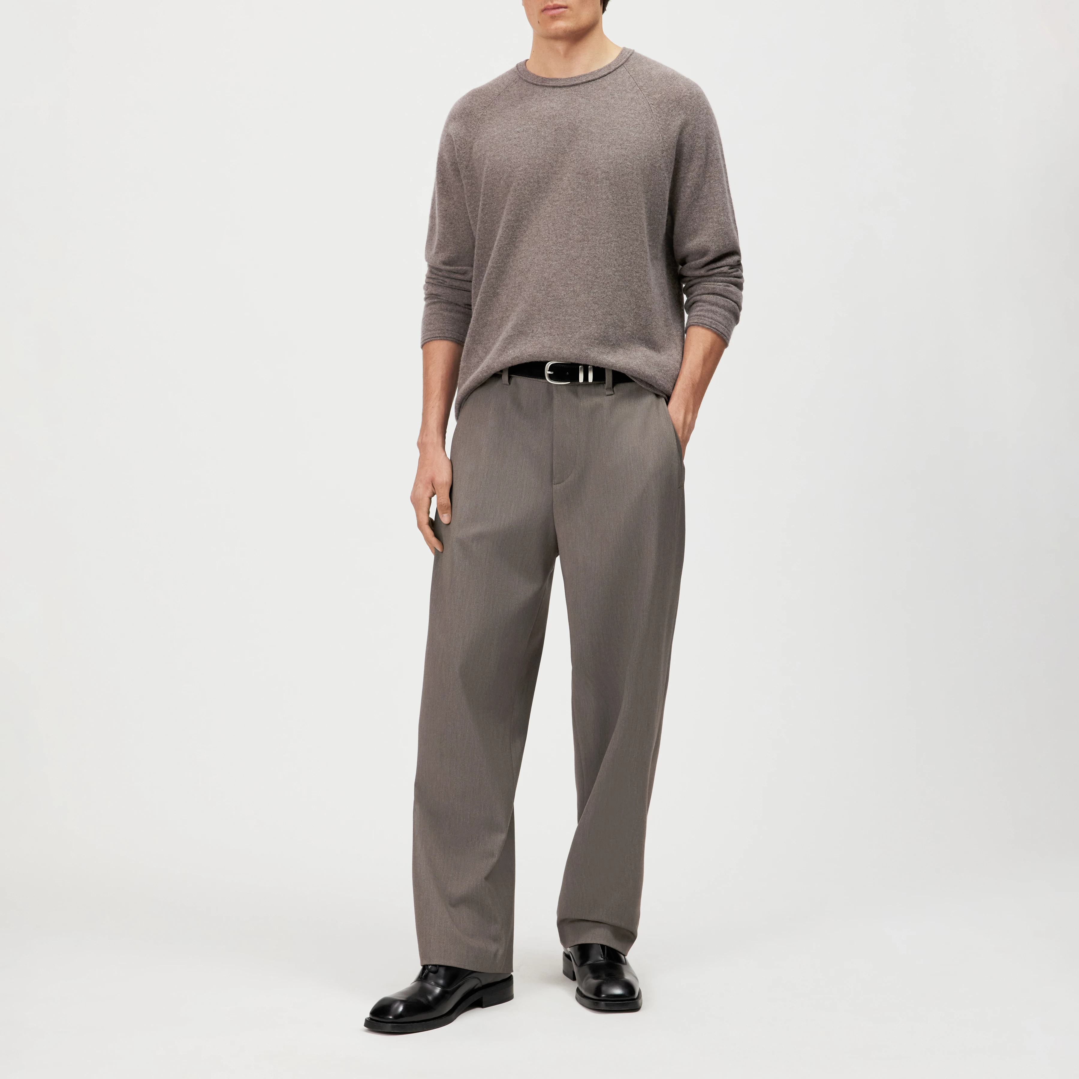 TITZIAN - Long sleeve top in 100% cashmere - men - brown - Ganzkörper-Frontansicht