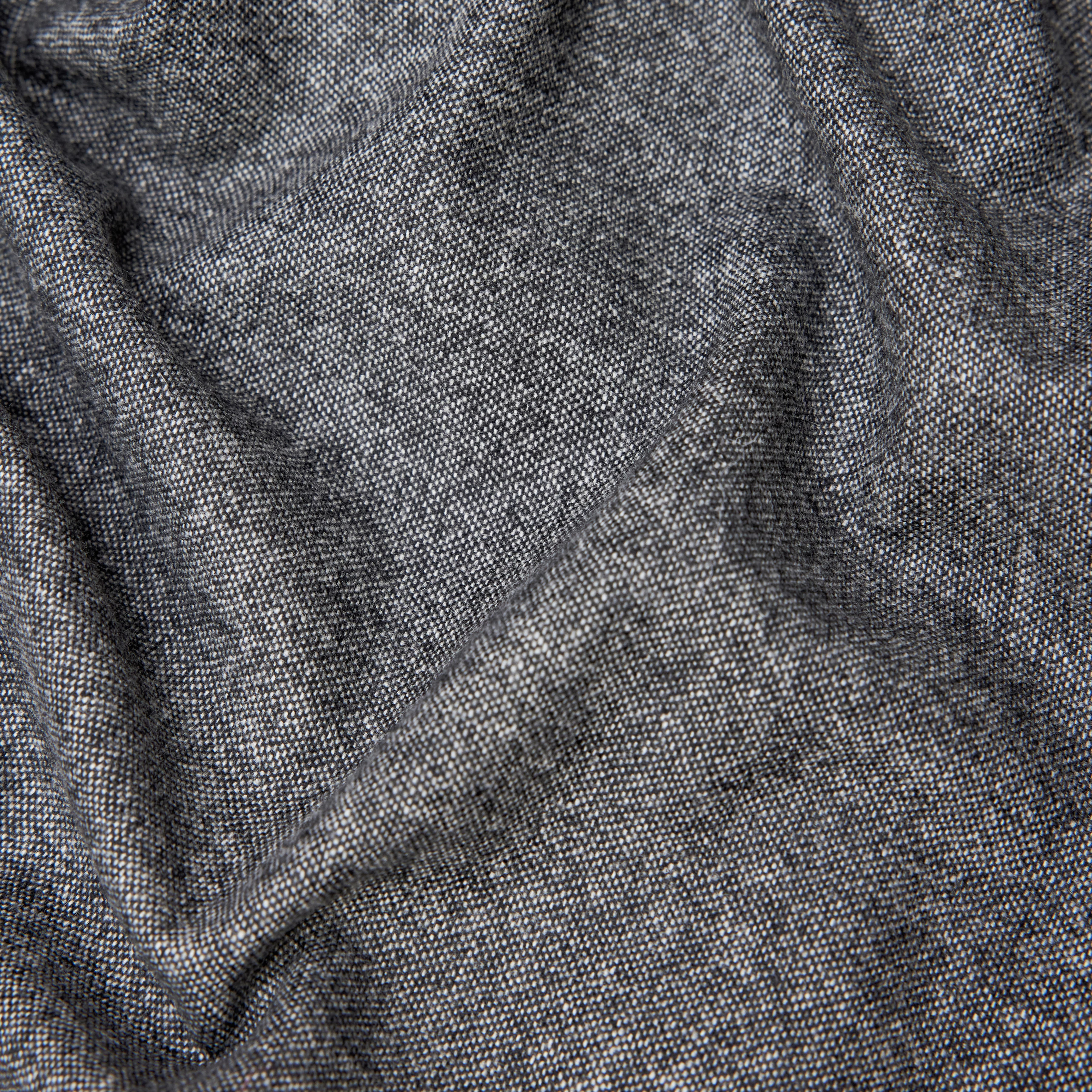 INK - Lässige Bundfaltenhose in Flanell - Damen - grau - Materialbild (B2C)