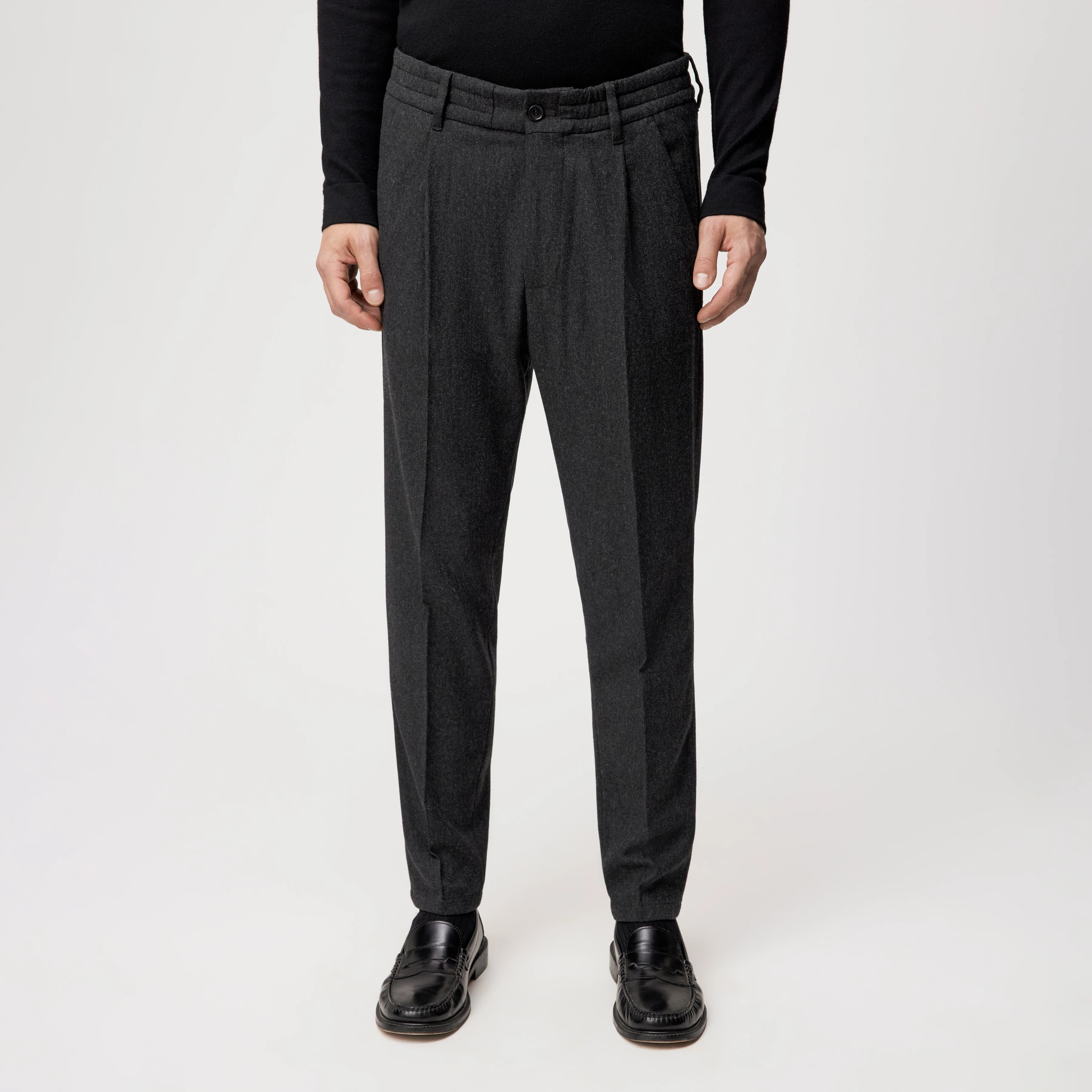 CHASY - Casual Hose mit Bundfalte in softem Woll-Flanell - Herren - grau - Frontansicht