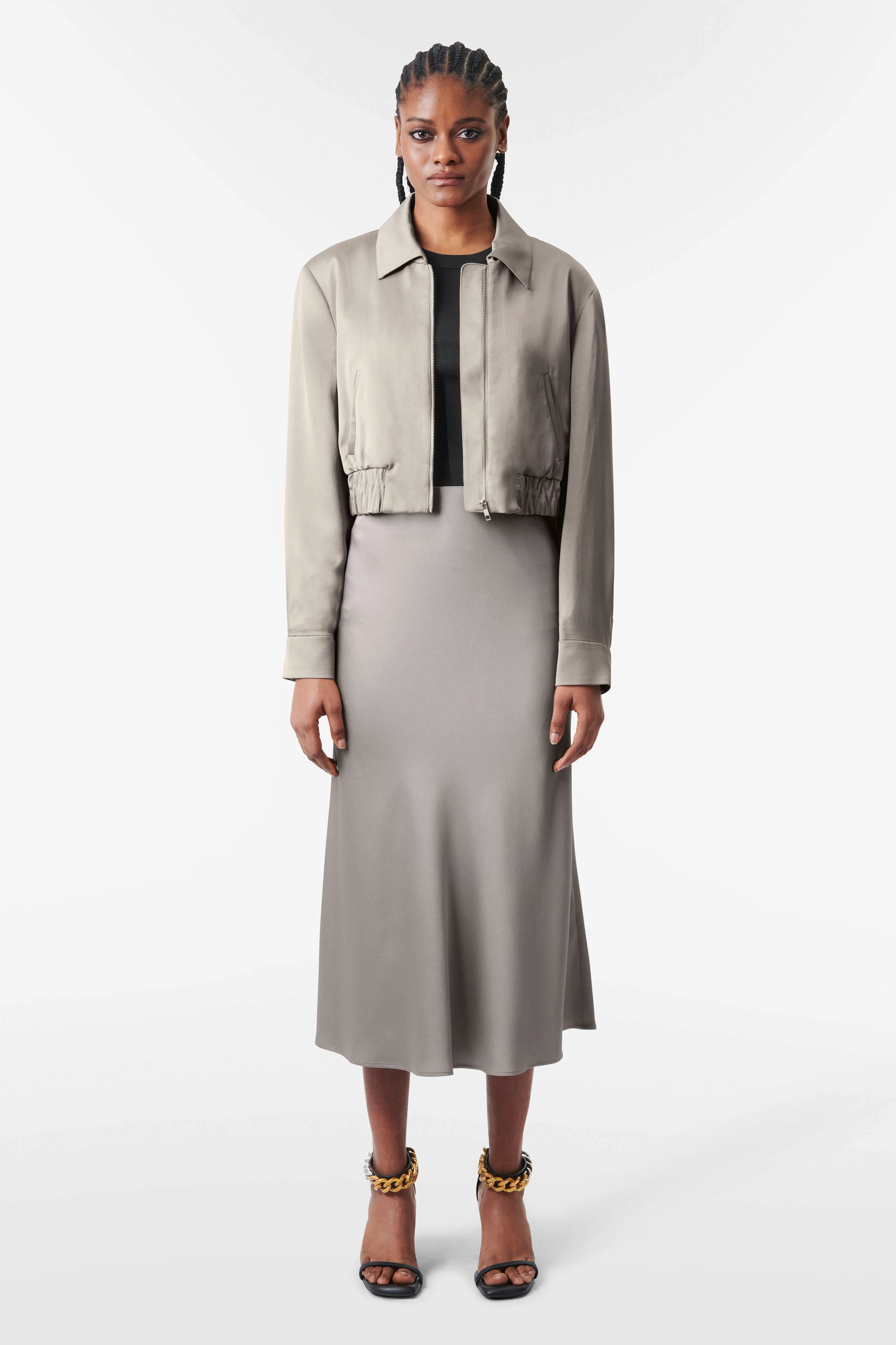 RADWAY - short blouson in satin - women - beige - Ganzkörper-Frontansicht