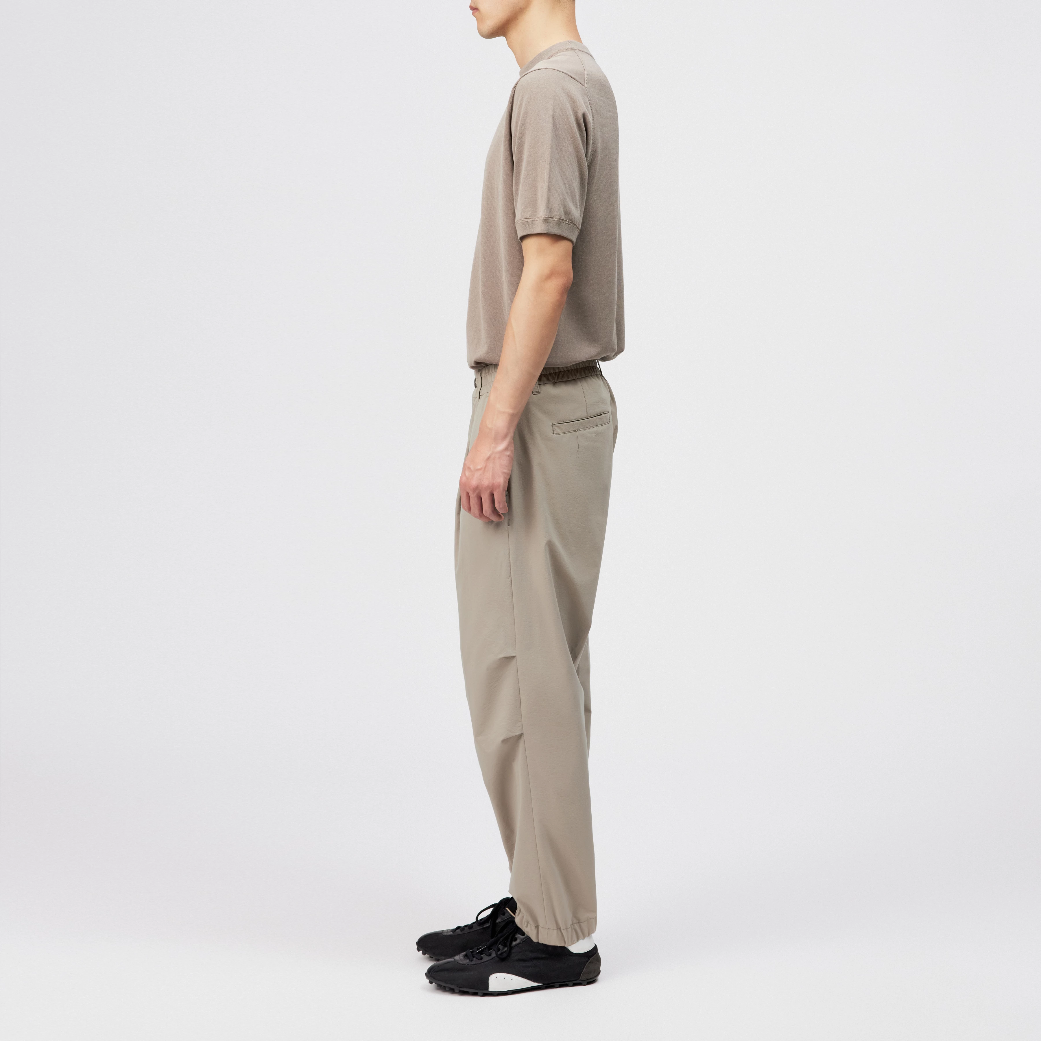 LIROG_C - Utility trousers in woven techno-fabric - men - beige - Seitenansicht