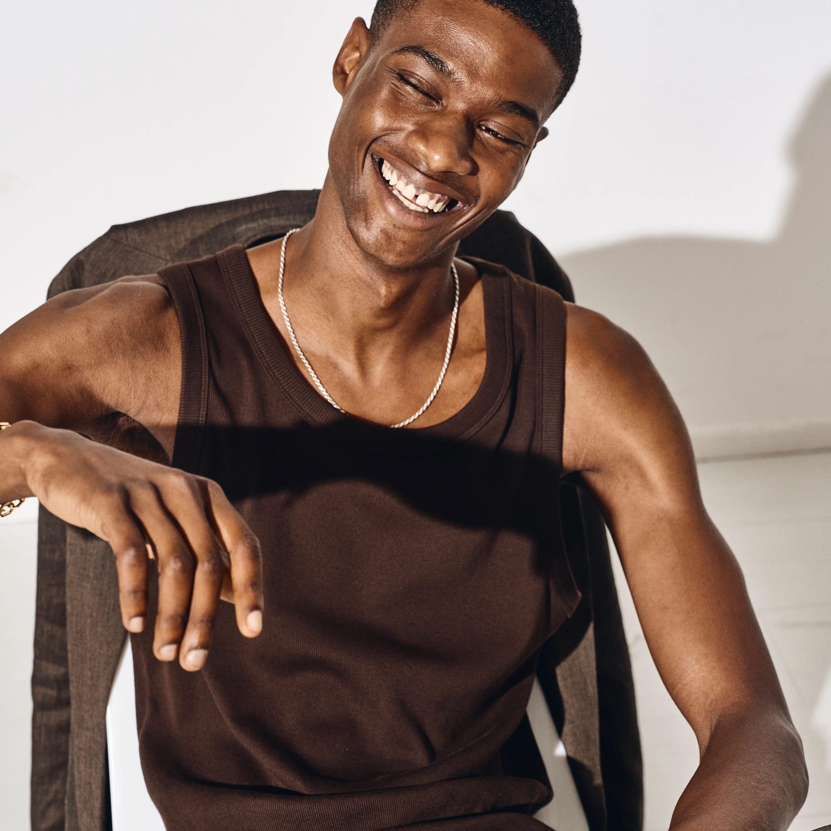 NATHAN - Bodyfitted ribtanktop van katoen - heren - bruin