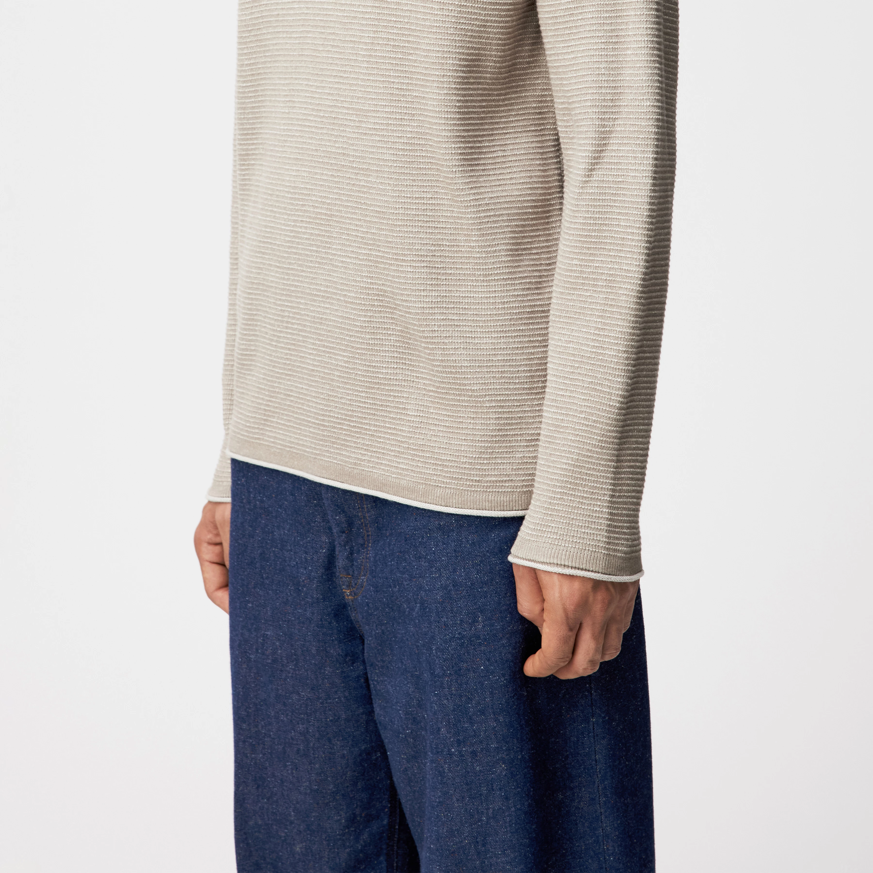 TITZIAN - Longsleeve in  Baumwoll-Mix - Herren - beige - Detailansicht am Model