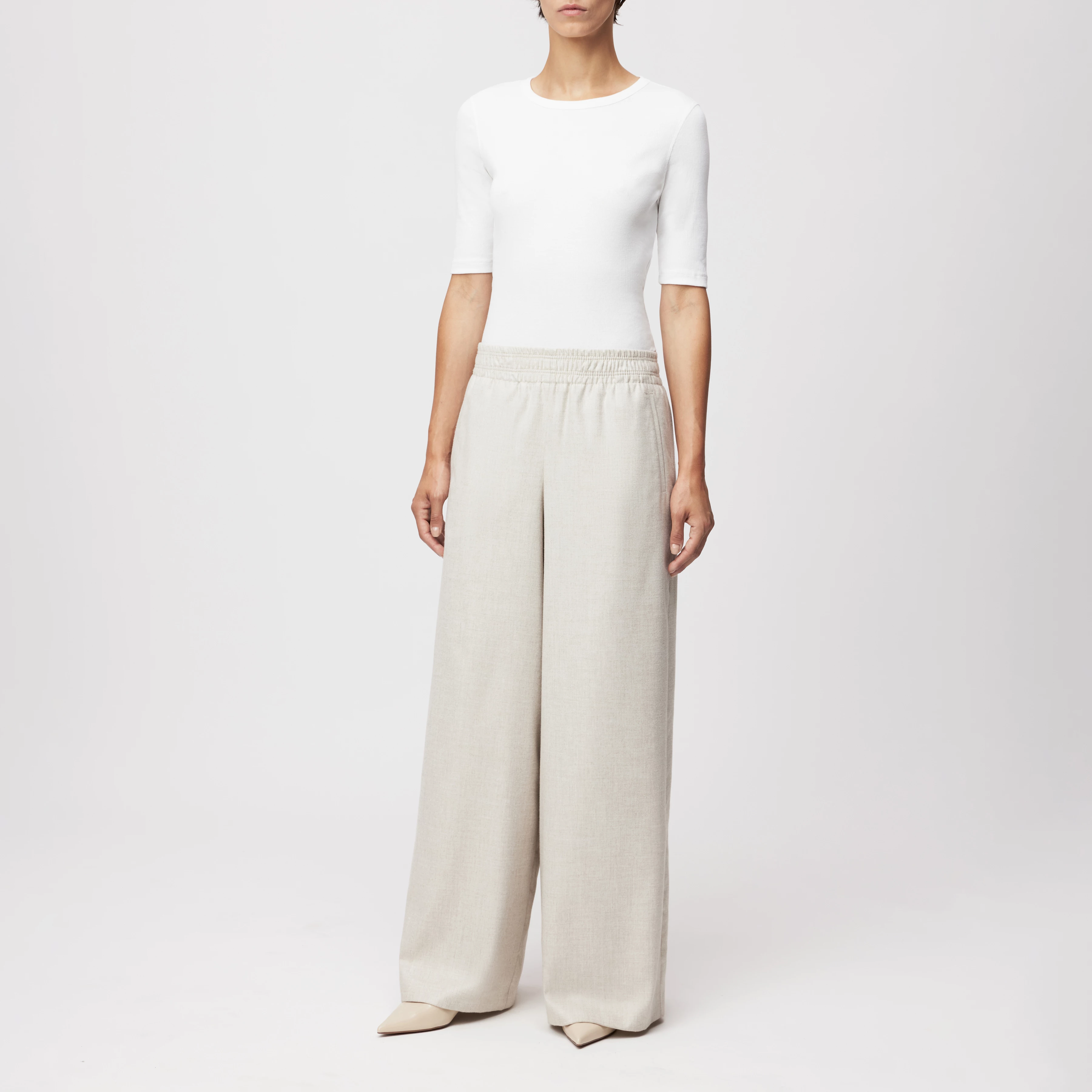 CEILING - Weite Hose in softem Flanell - Damen - beige - Ganzkörper-Frontansicht