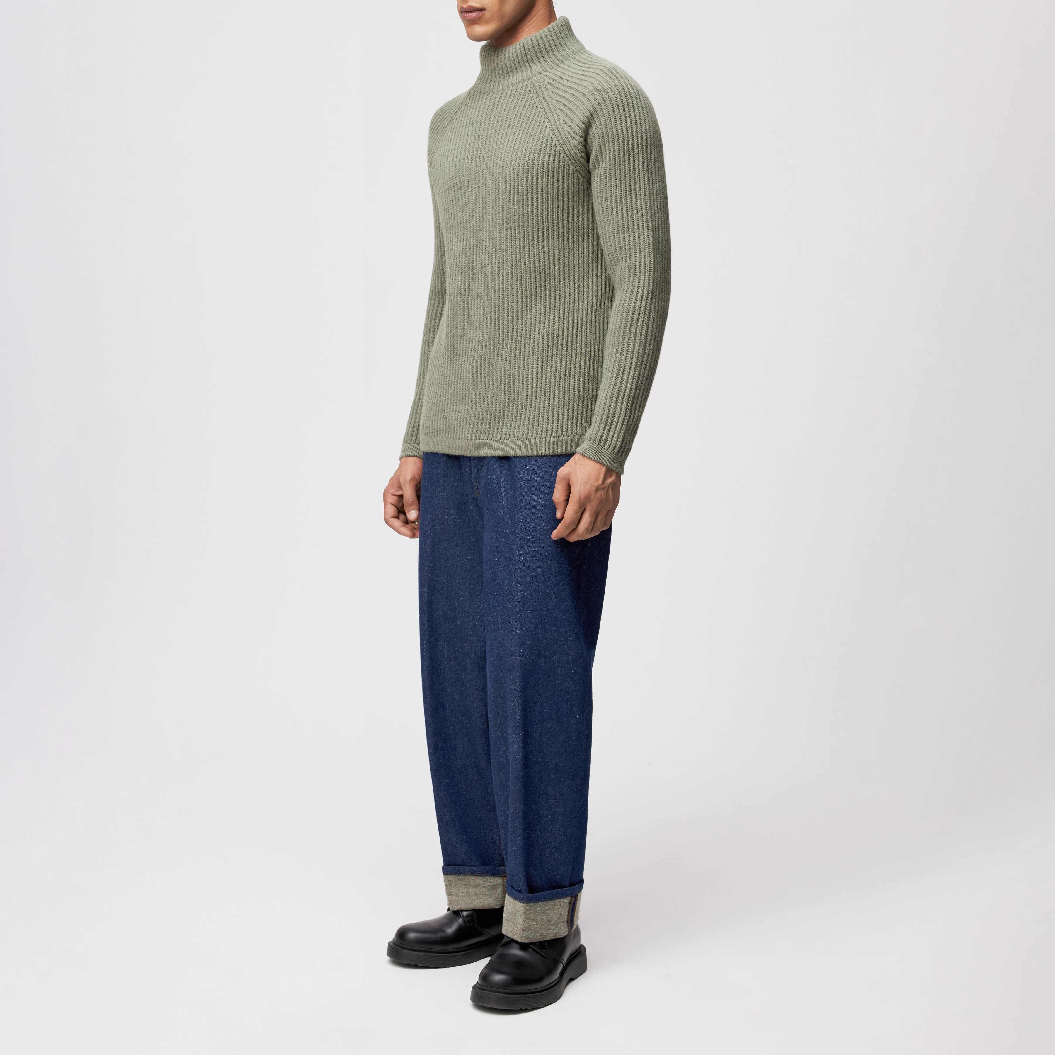 ARVID - Turtleneck jumper in wool and alpaca blend - men - green - Ganzkörper-Frontansicht