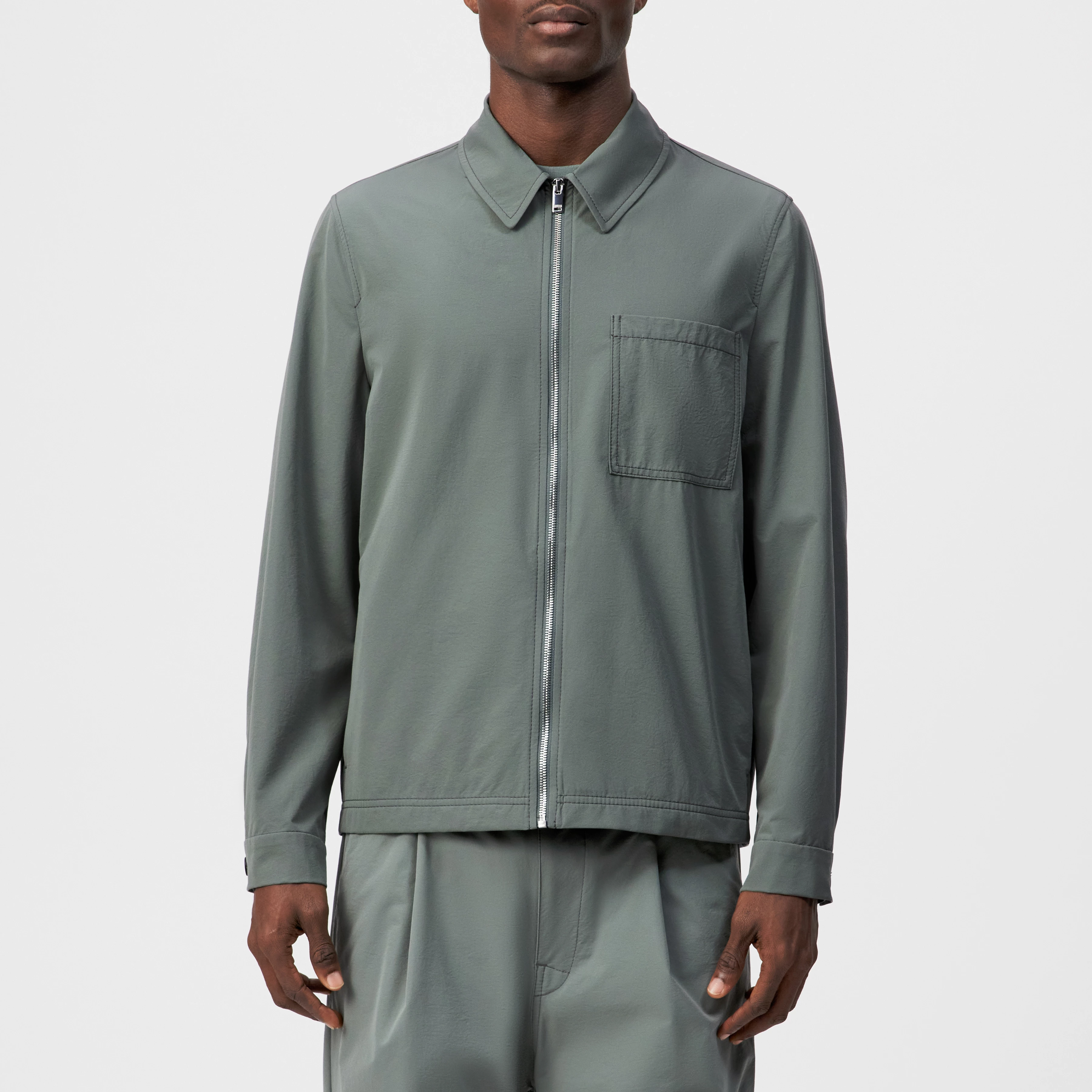 JERSON - Regular Fit Zip Jacket in Techno Stretch - men - green - Frontansicht